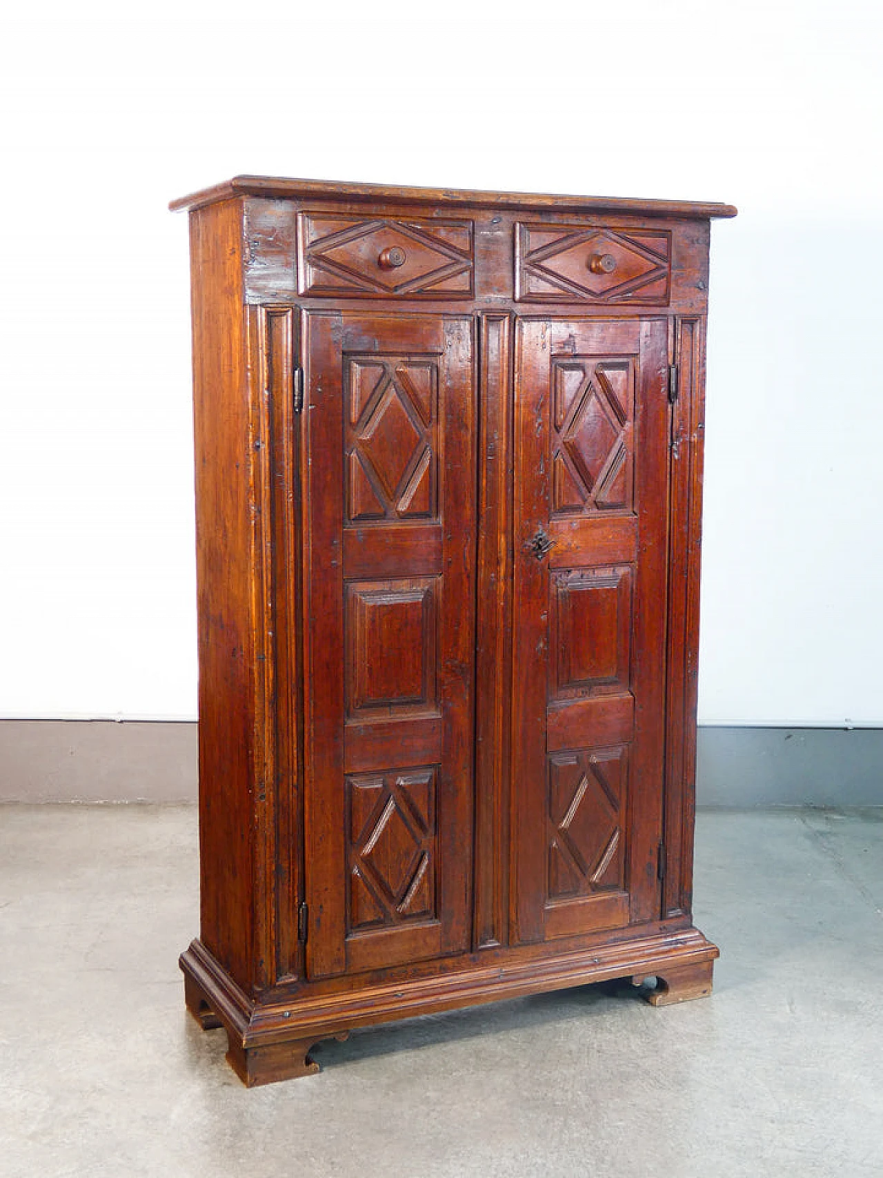 Piedmontese solid poplar wardrobe, early 19th century 1