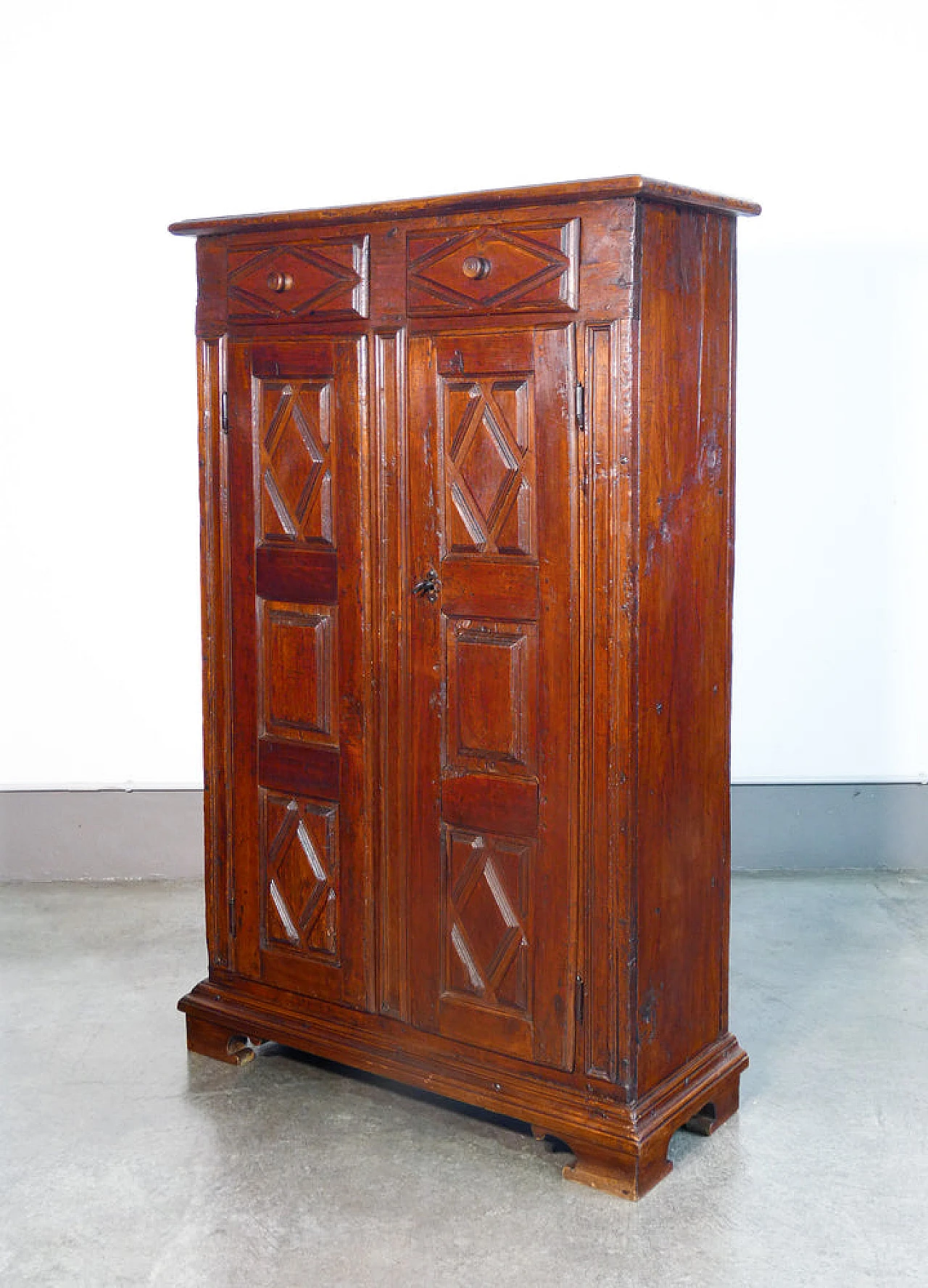 Piedmontese solid poplar wardrobe, early 19th century 3