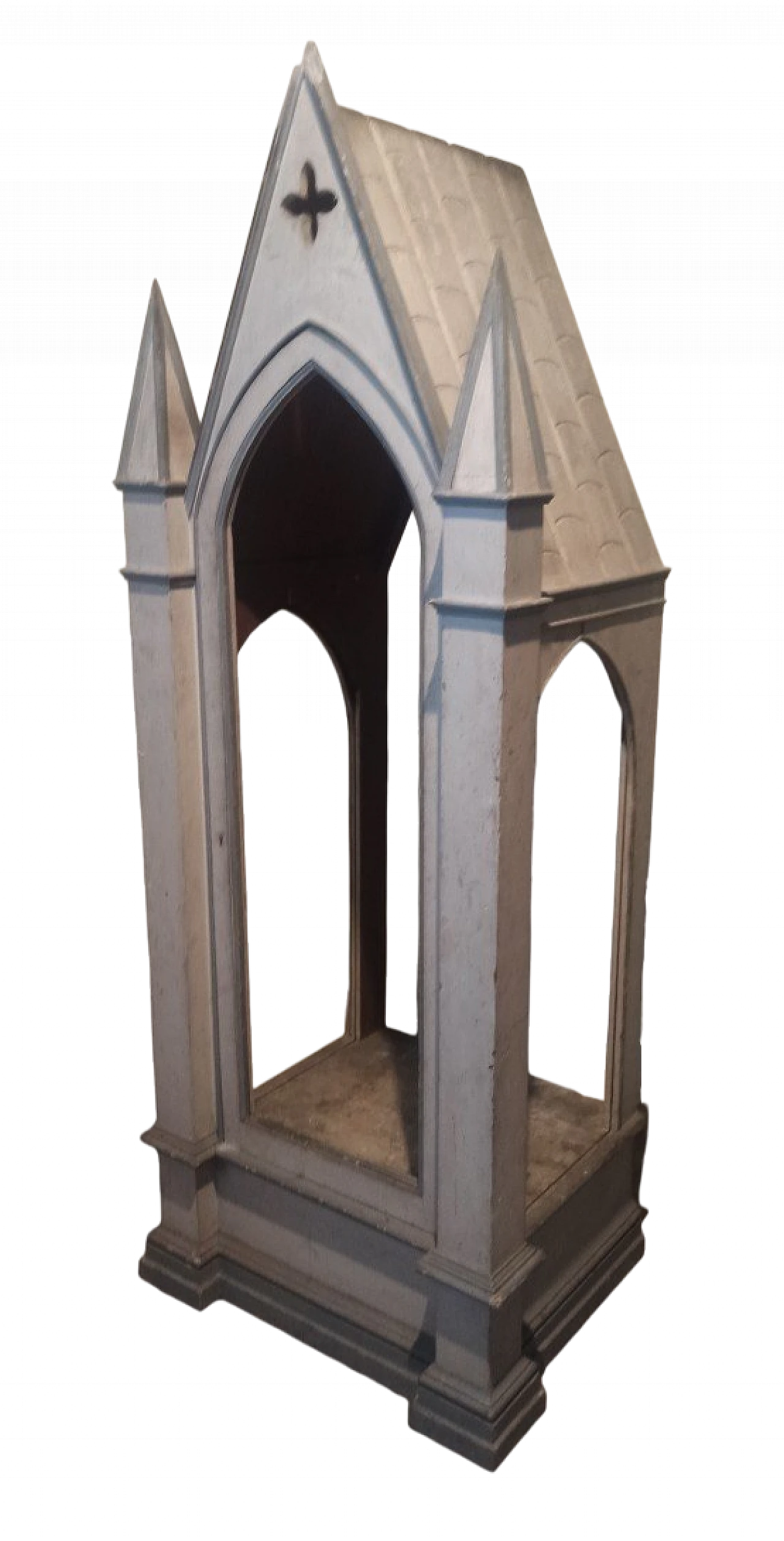 Neo-Gothic painted wood tabernacle confessional showcase, 19th century 10