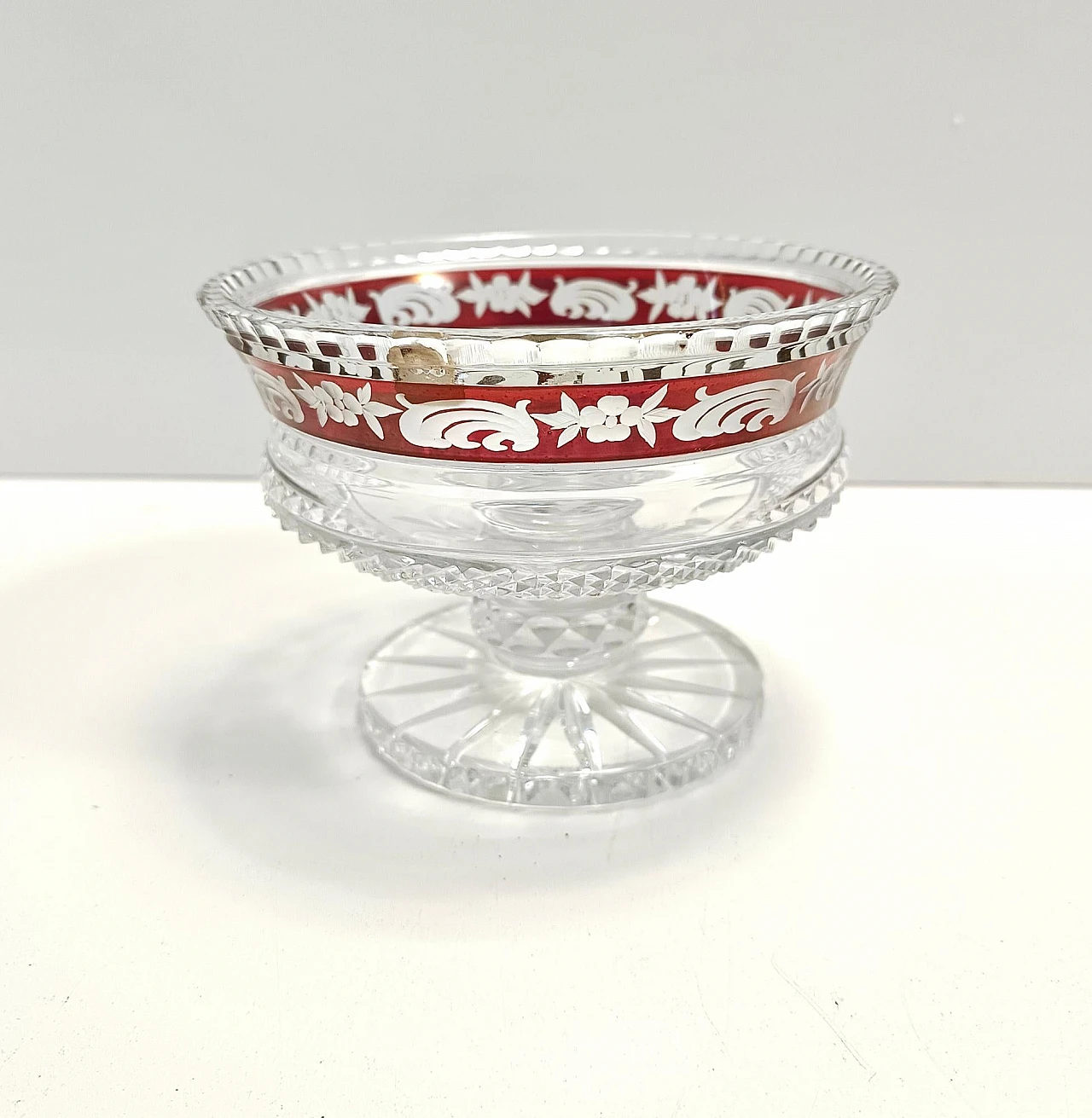 Transparent and red crystal centrepiece, 1960s 4