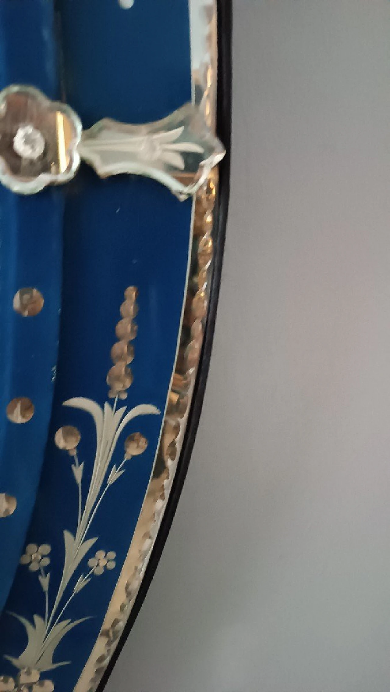 Specchio da parete ovale in vetro di Murano, anni '50 7