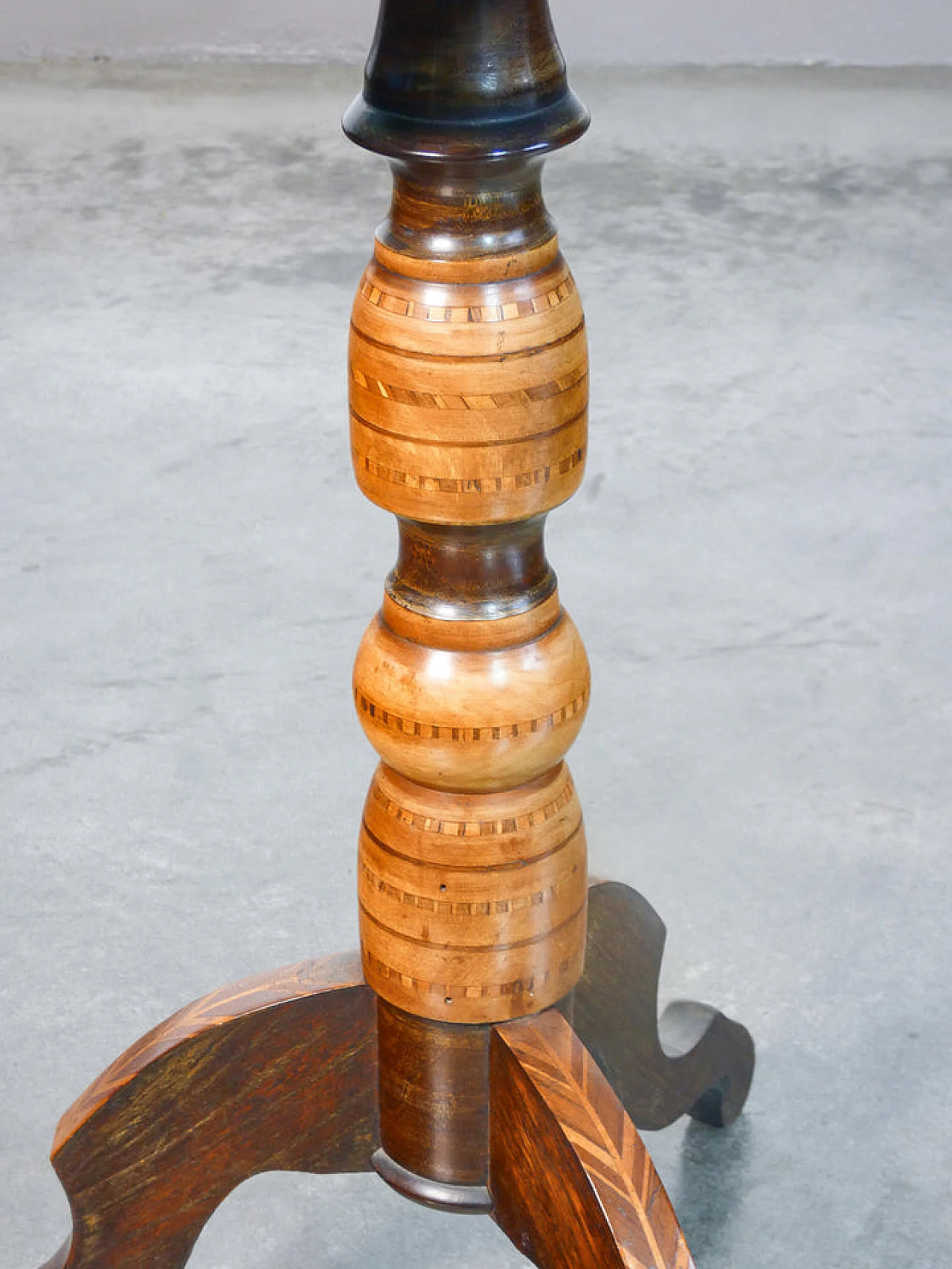 Louis Philippe side table with inlaid chessboard top, 19th century 7