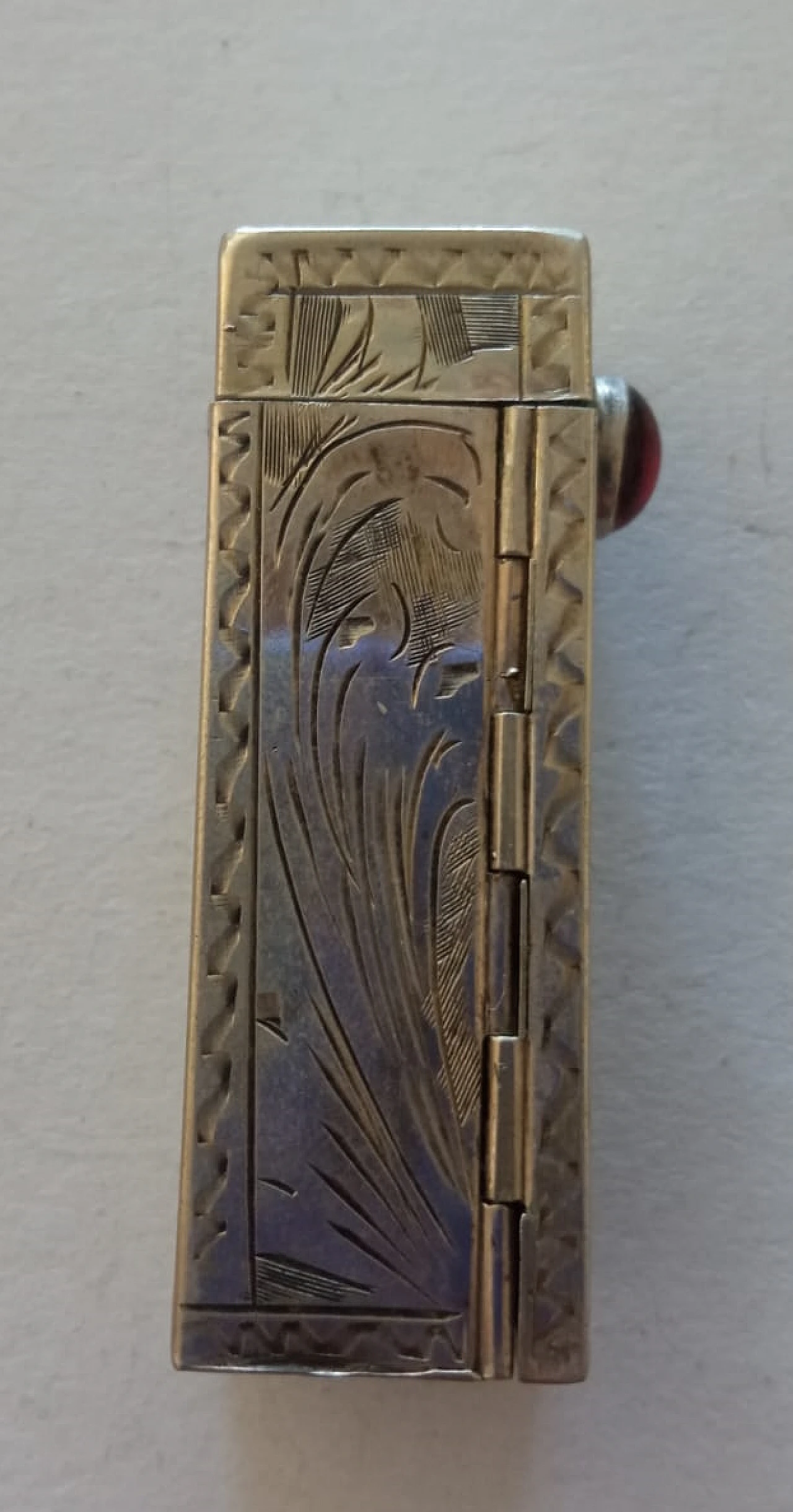 Portarossetto in argento, pietra rossa cabochon e specchio, anni '20 15