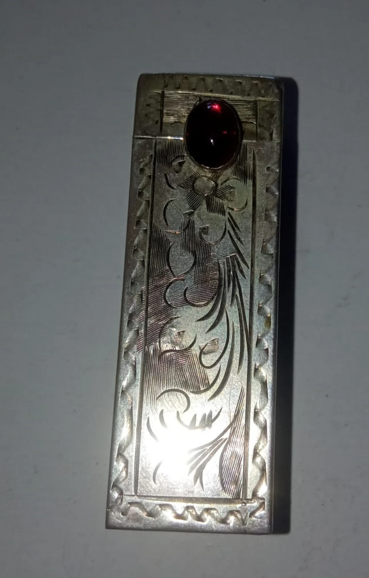 Silver lipstick holder with red cabochon stone and mirror, 1920s 16