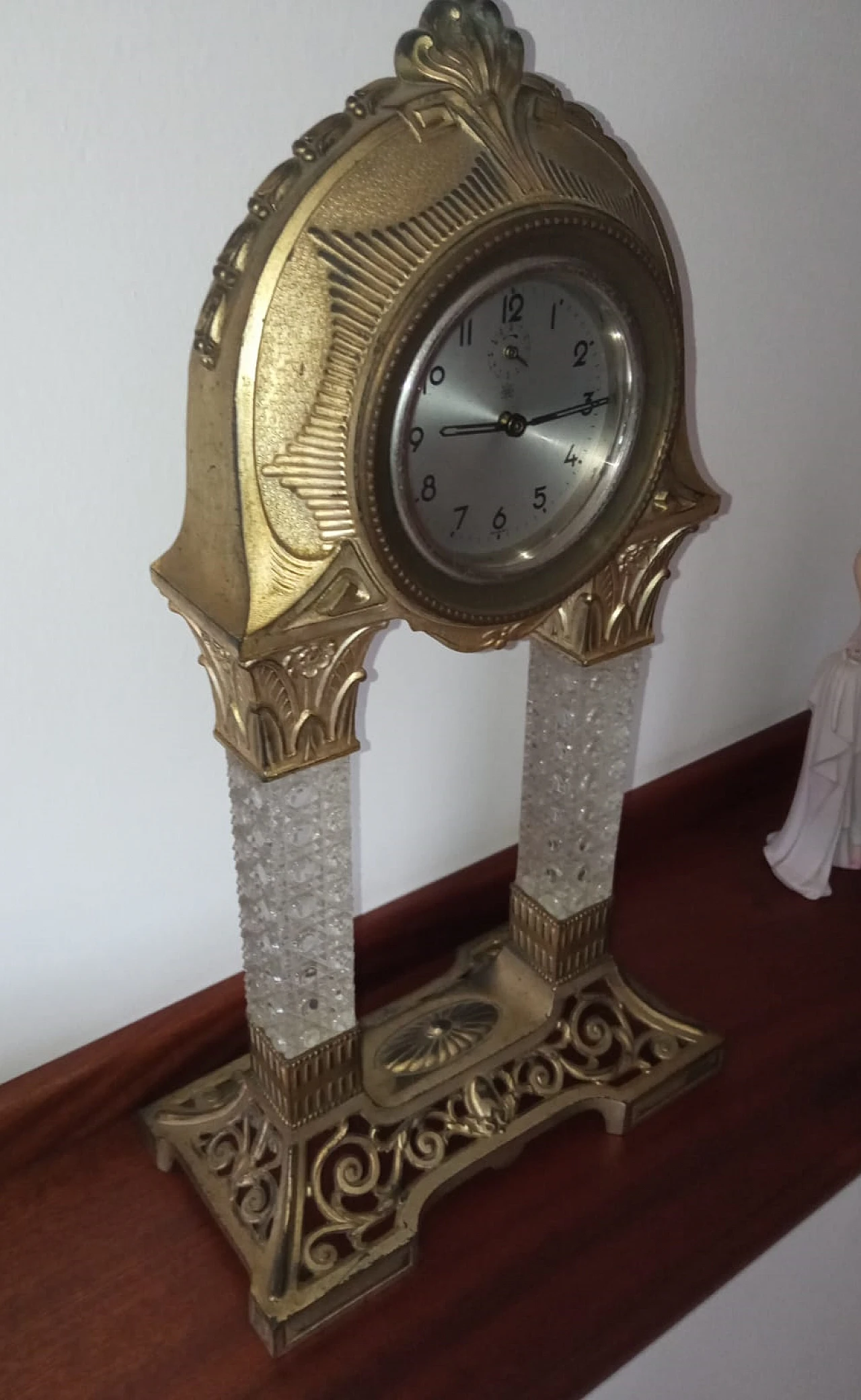 Bronze and crystal table clock with embossed decorations, 1940s 4