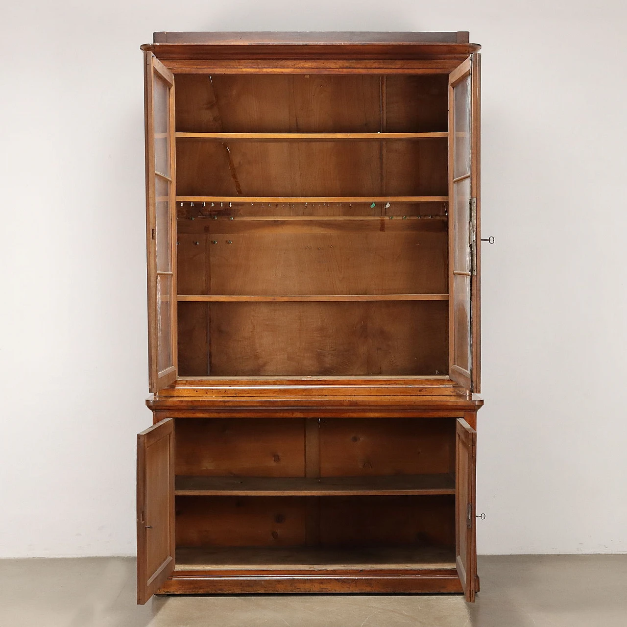 Mahogany bookcase with glass and wood doors, 19th century 3