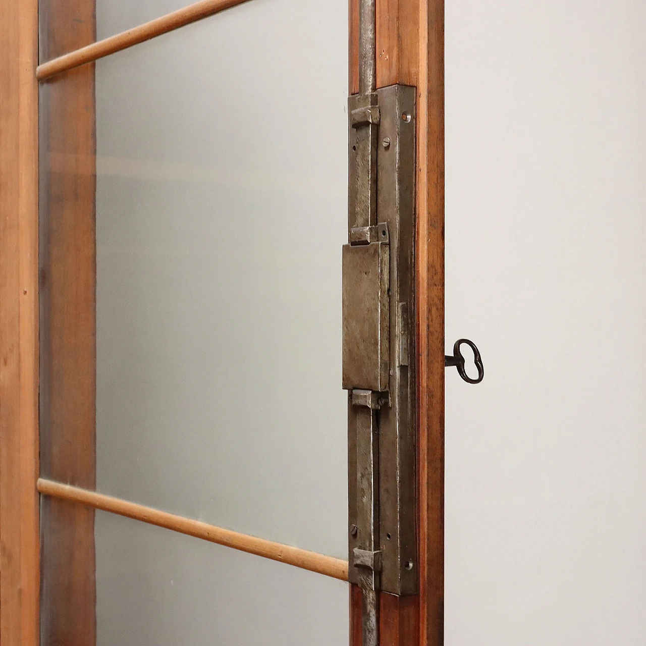 Mahogany bookcase with glass and wood doors, 19th century 5