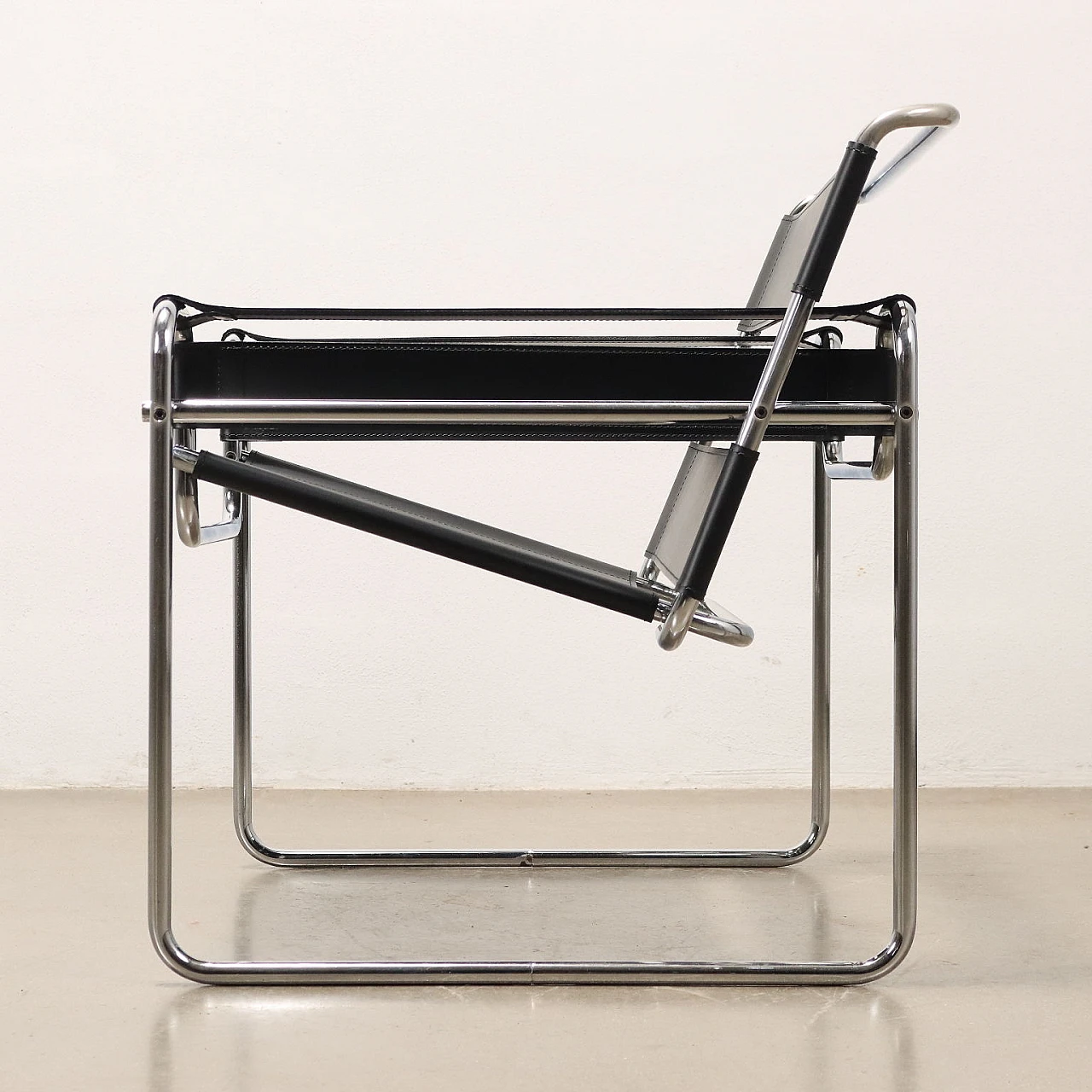 Wassily B3 leather armchair by Marcel Breuer for Gavina, 1970s 3