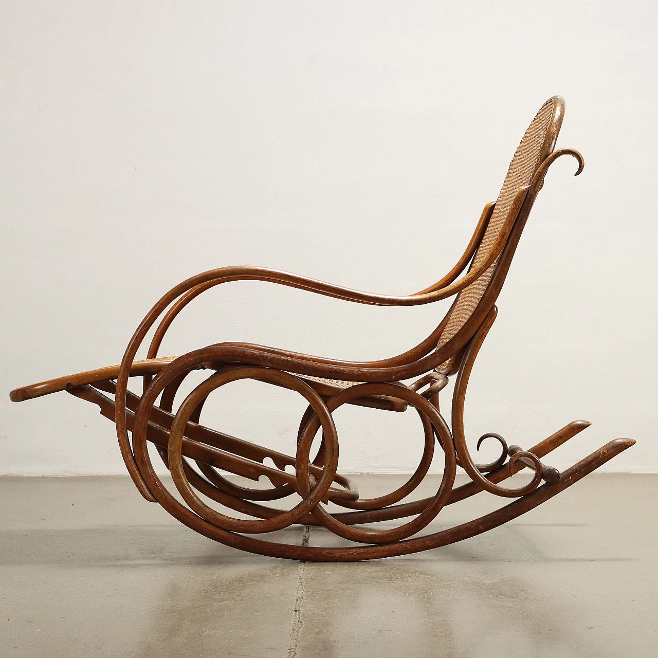 Bent beech and cane rocking chair by Thonet, late 19th century 3