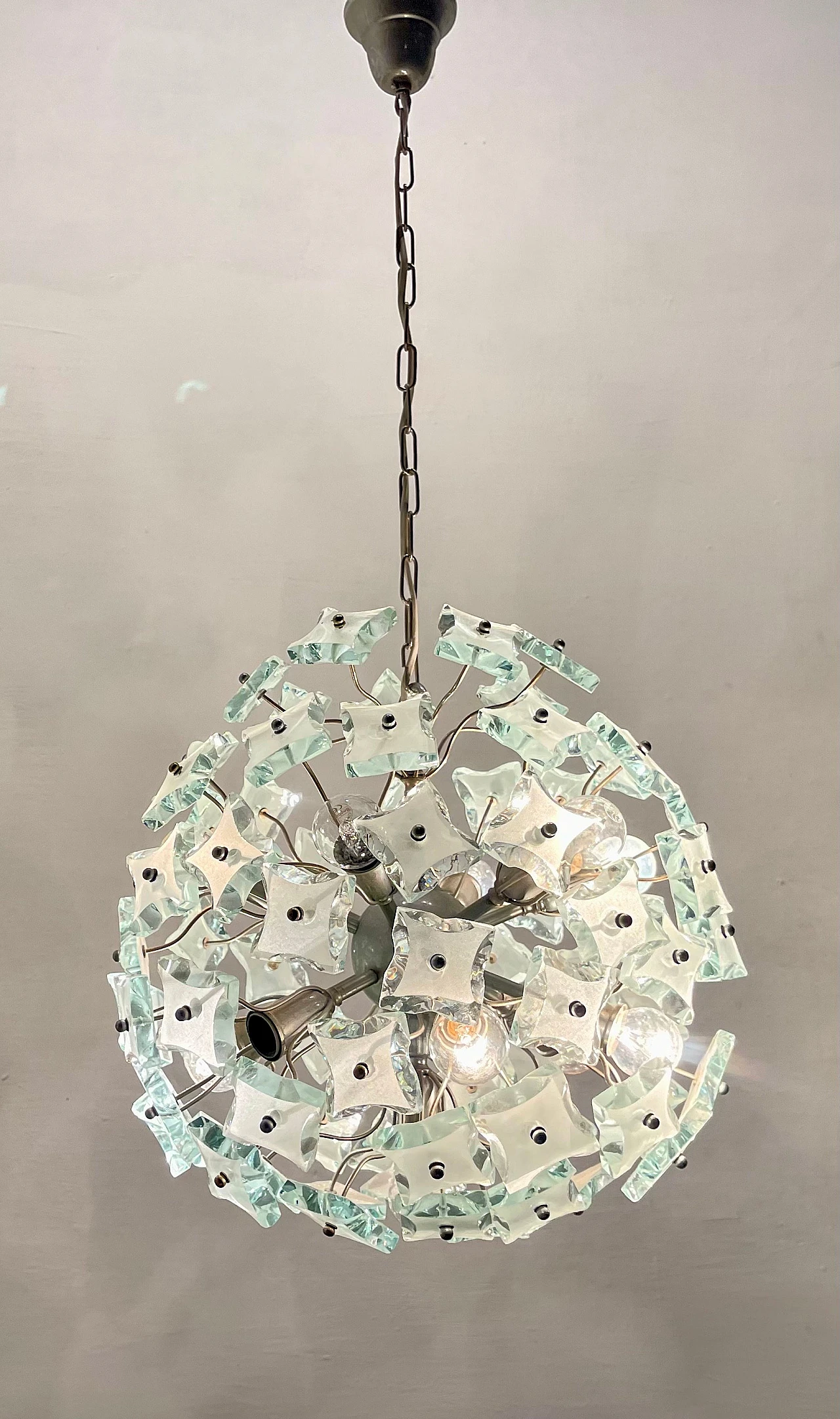 Sputnik glass chandelier by Fontana Arte, 1968. 10