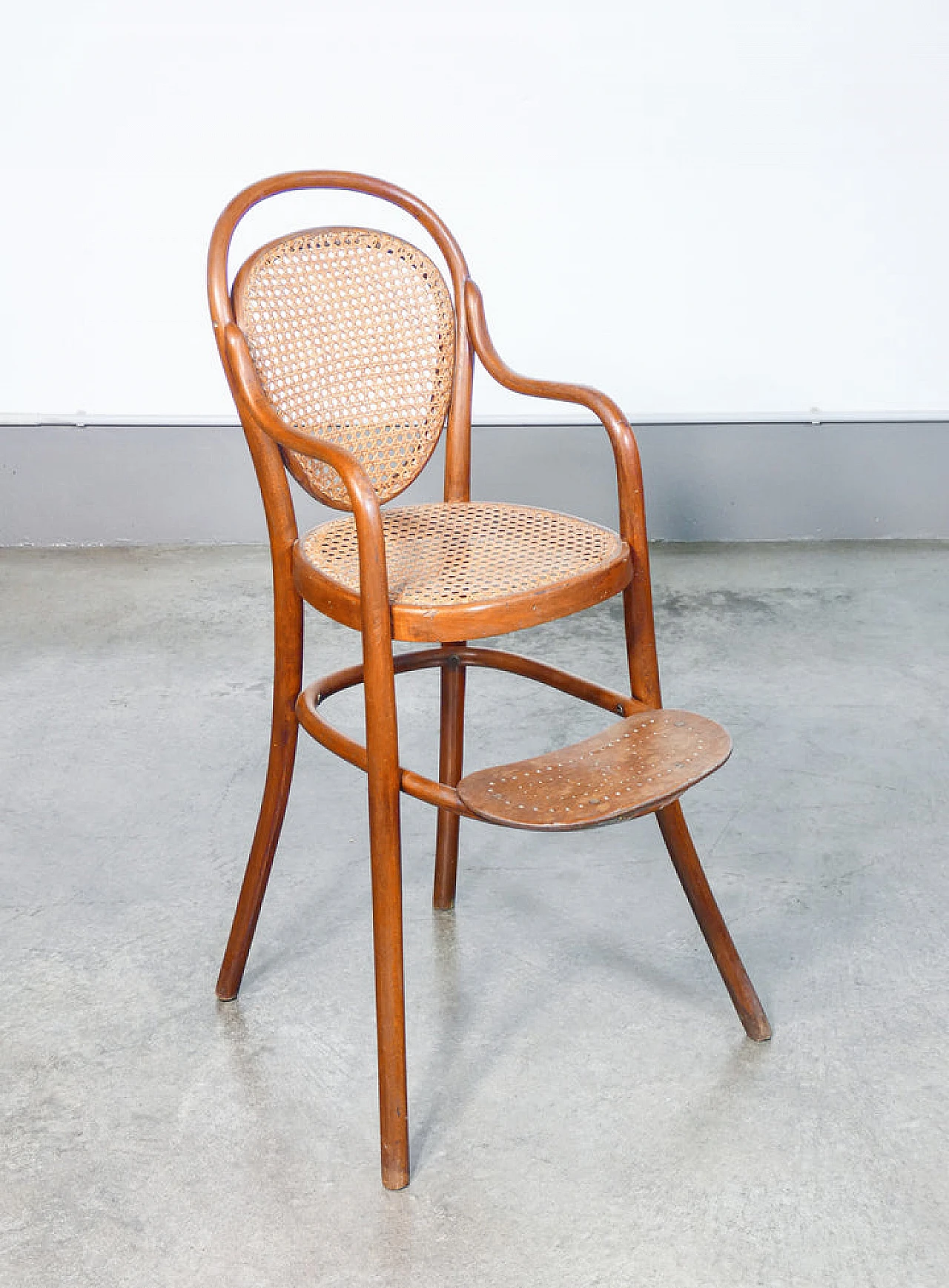 Bent beech and Vienna straw high chair by Thonet, 19th century 2