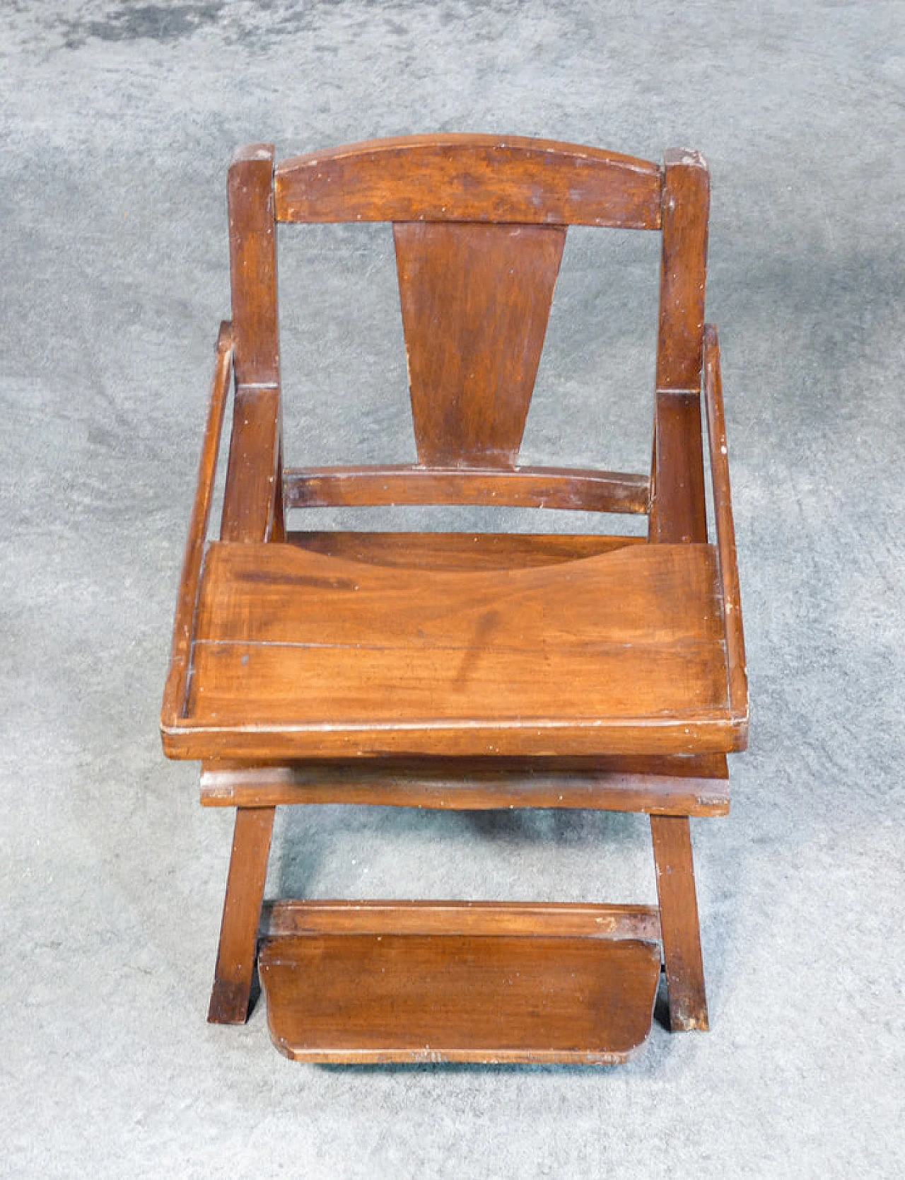 Walnut adjustable high chair/potty, 19th century 4