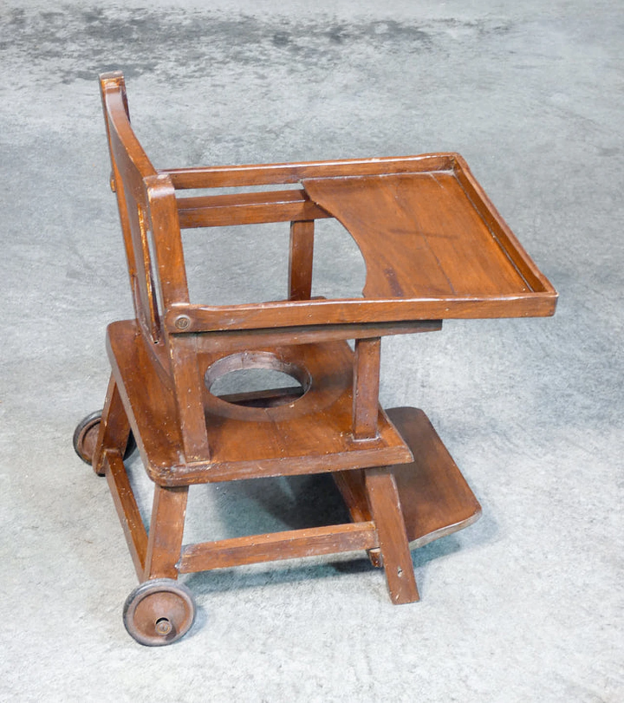 Walnut adjustable high chair/potty, 19th century 5
