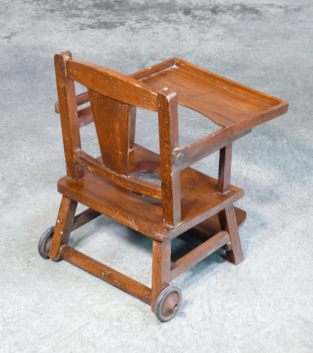 Walnut adjustable high chair/potty, 19th century 6