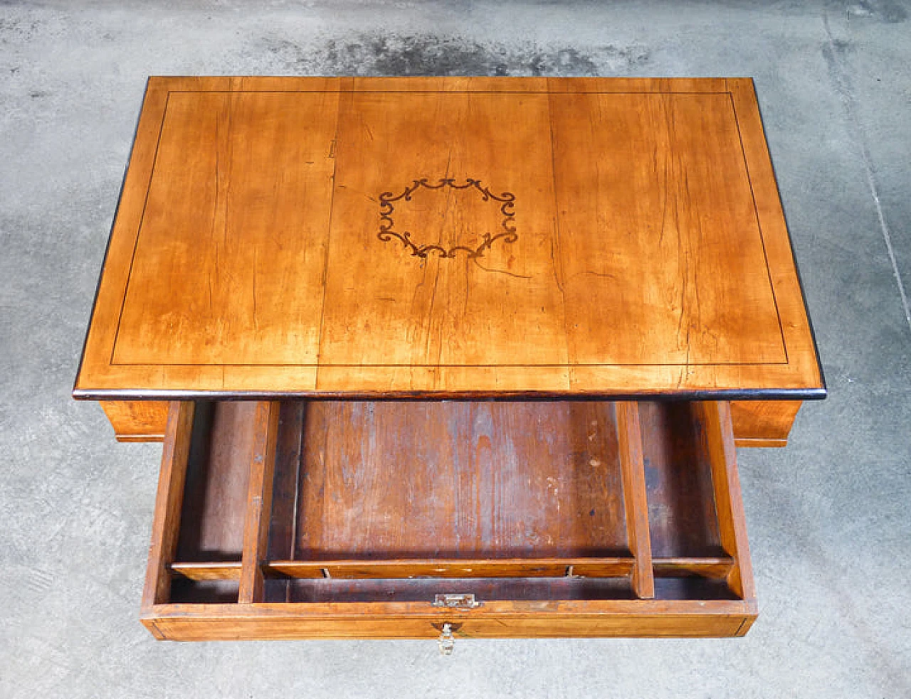 Charles X cherry and briar-root desk with inlays, mid-19th century 4