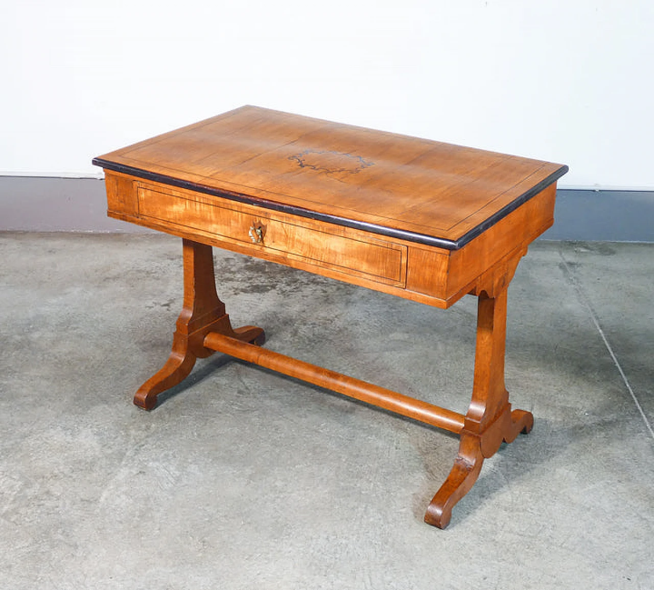 Charles X cherry and briar-root desk with inlays, mid-19th century 5