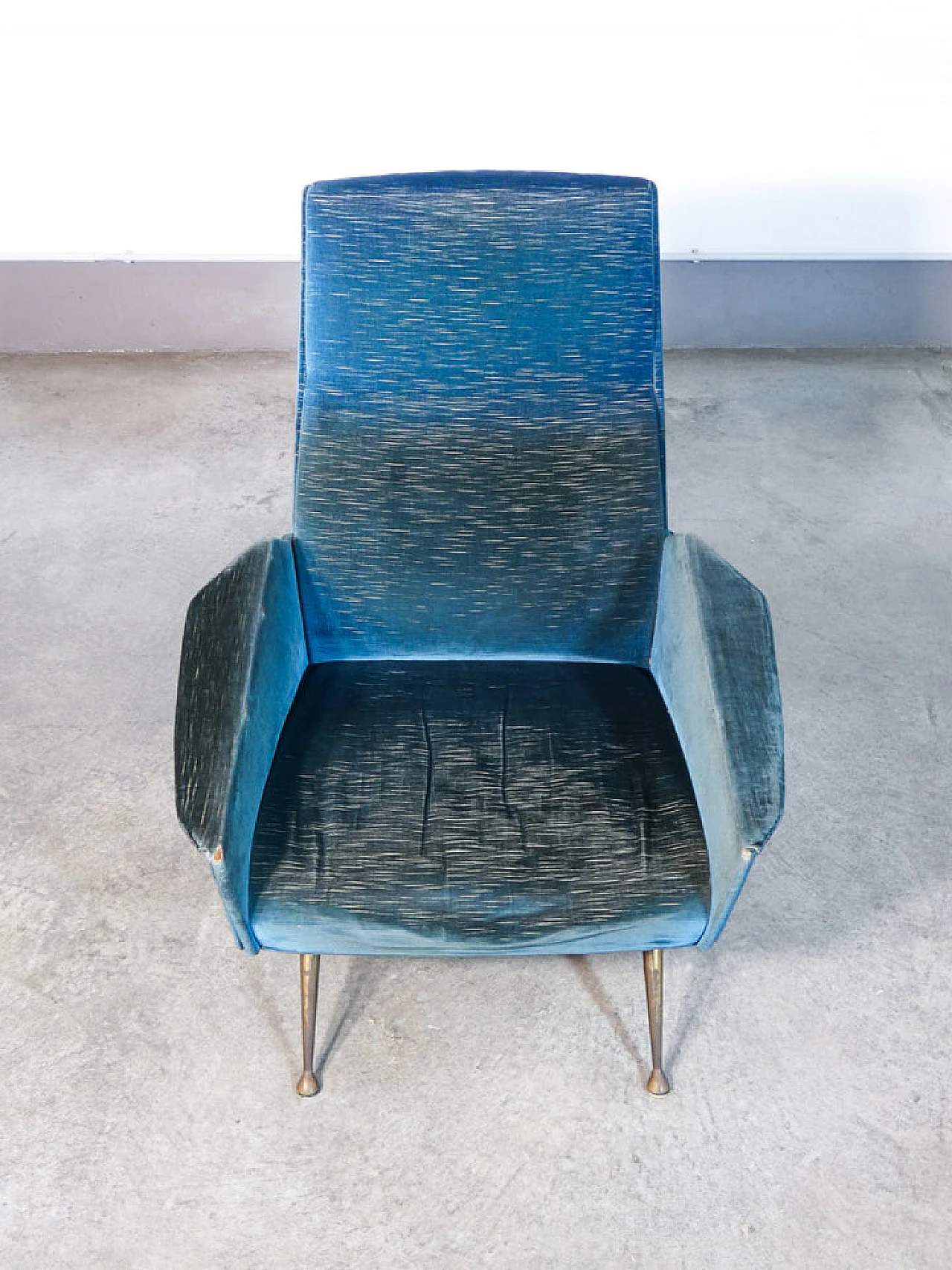 Blue velvet armchair, 1940s 9