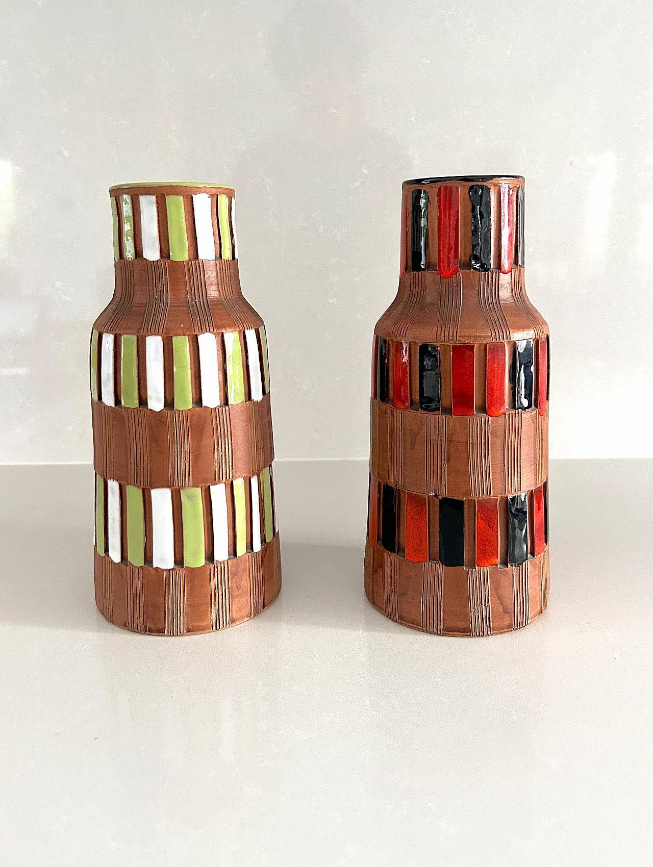 Pair of Bitossi glazed ceramic vases, 1960s 4