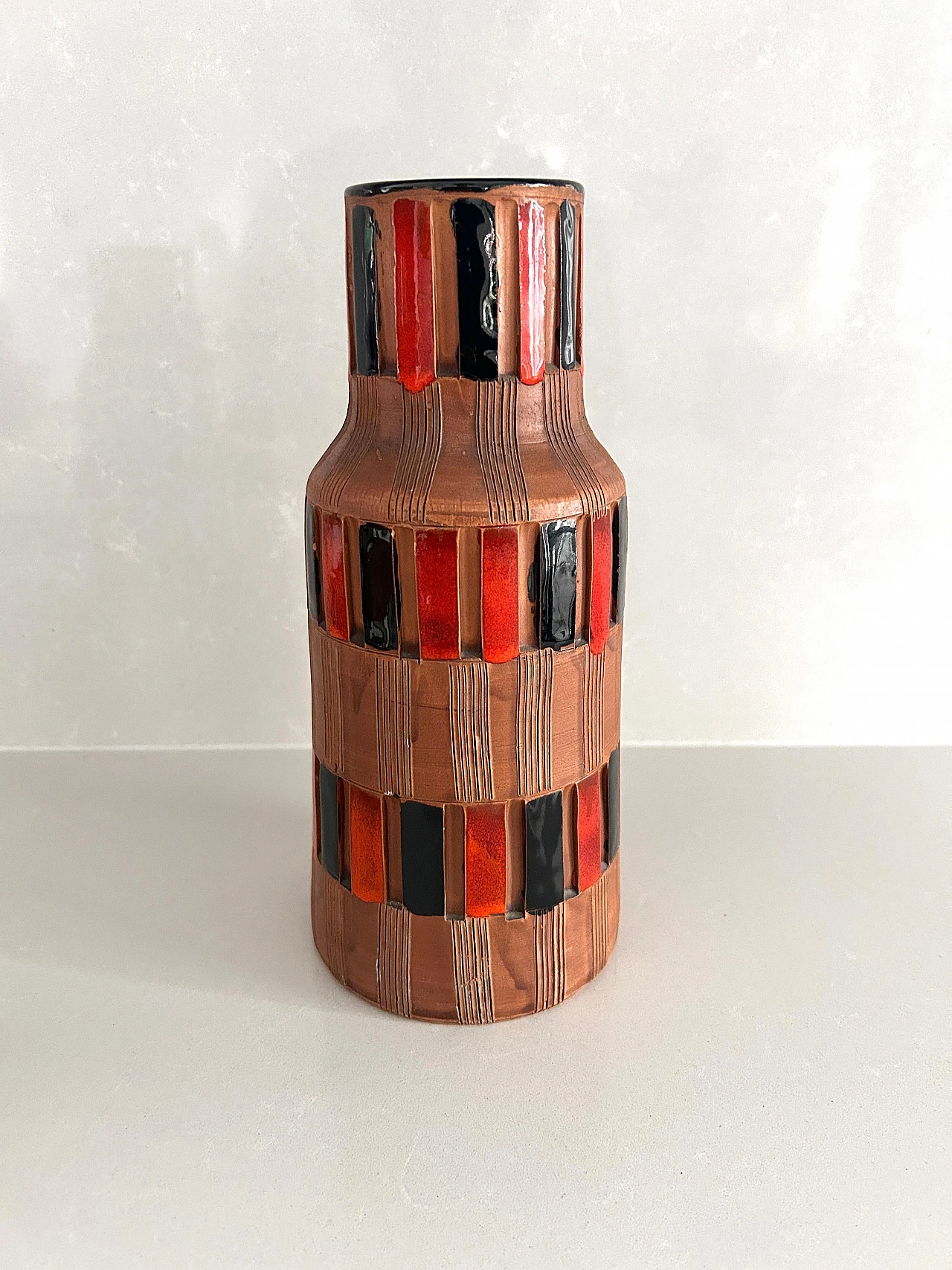 Pair of Bitossi glazed ceramic vases, 1960s 9