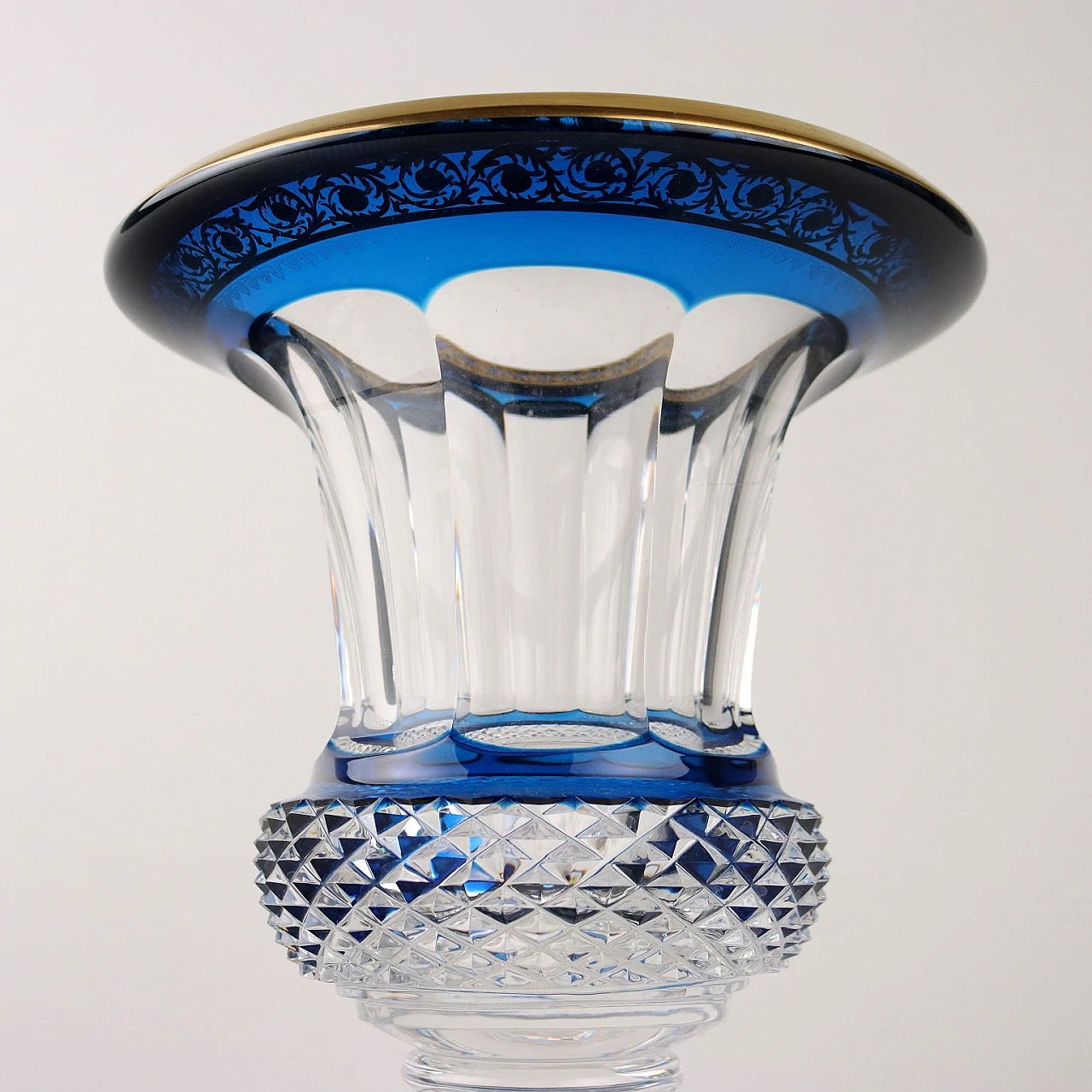 Vaso in cristallo con profili blu e decorazioni oro di St. Louis 5