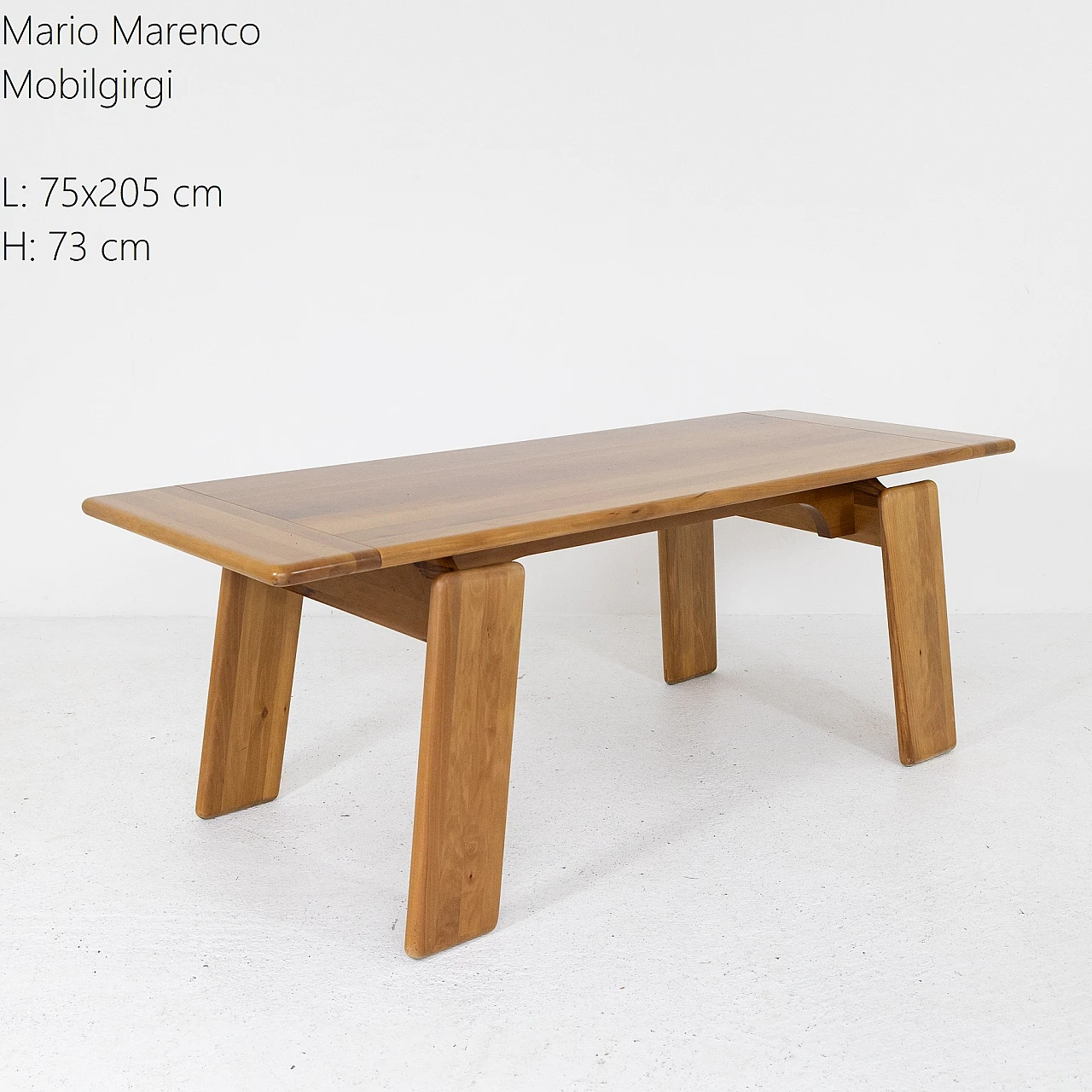Tavolo in noce di Mario Marenco per Mobilgirgi, anni '70 3
