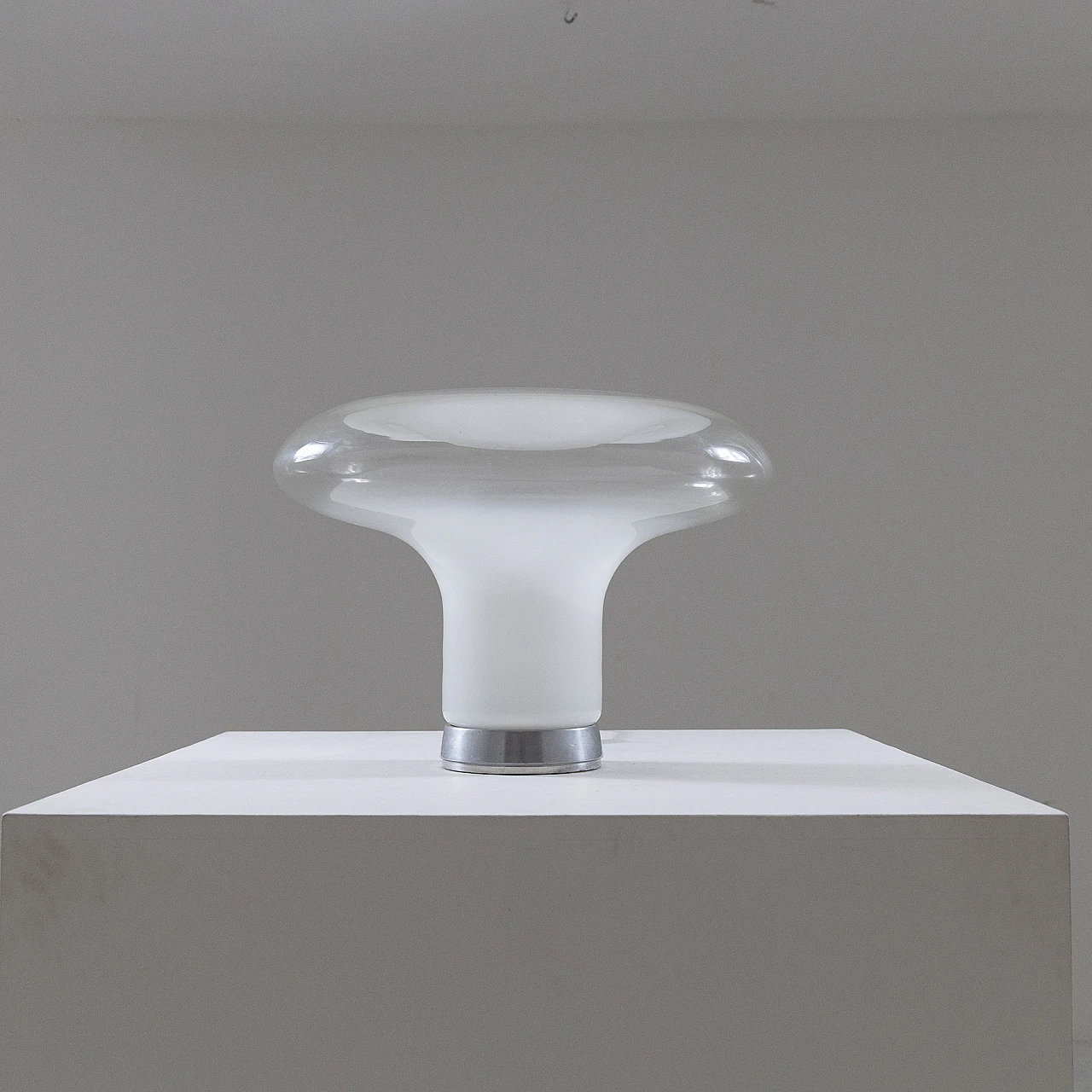 Lesbo table lamp by A. Mangiarotti for Artemide, 1960s 3