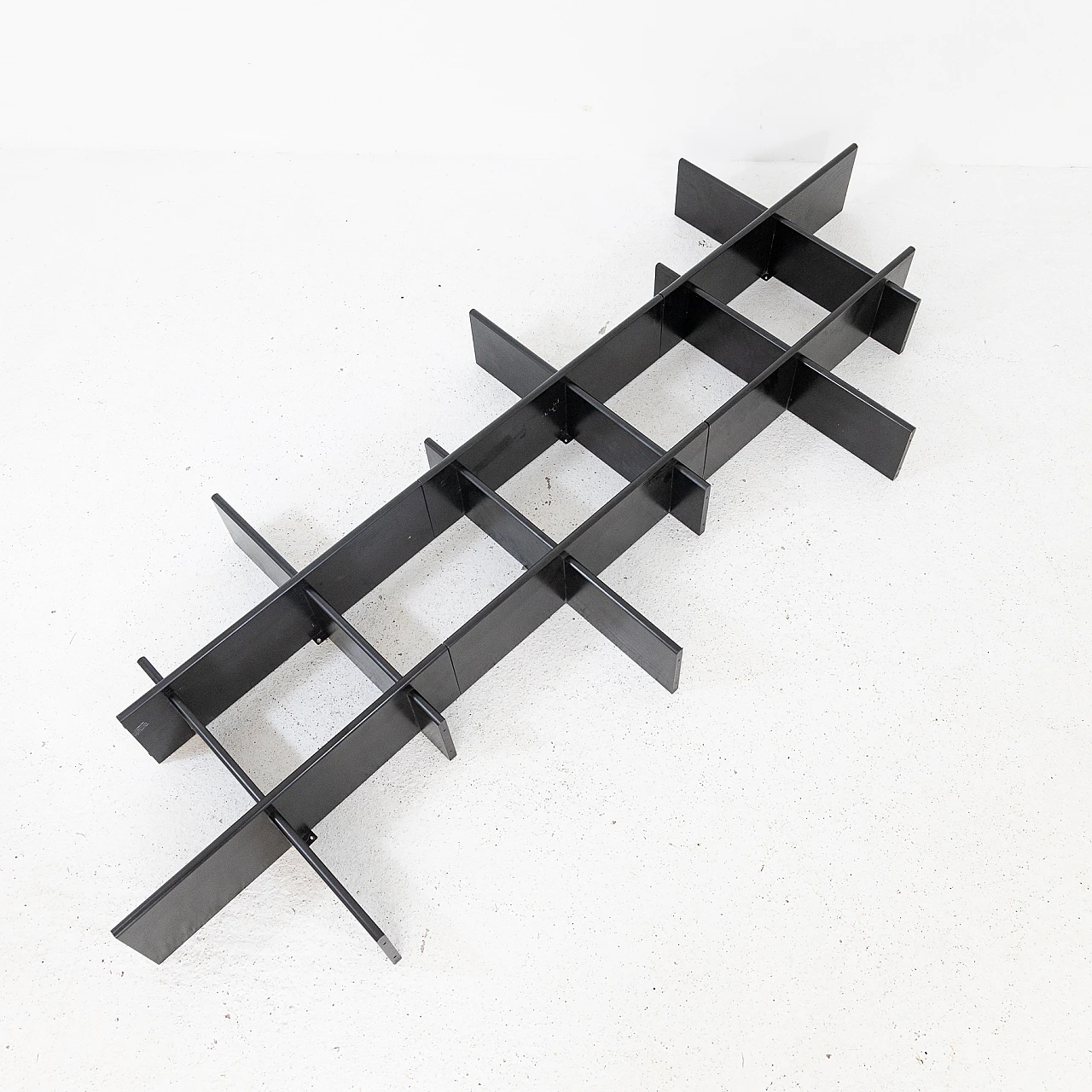 Libreria pensile modulare in faggio laccato nero, anni '80 10