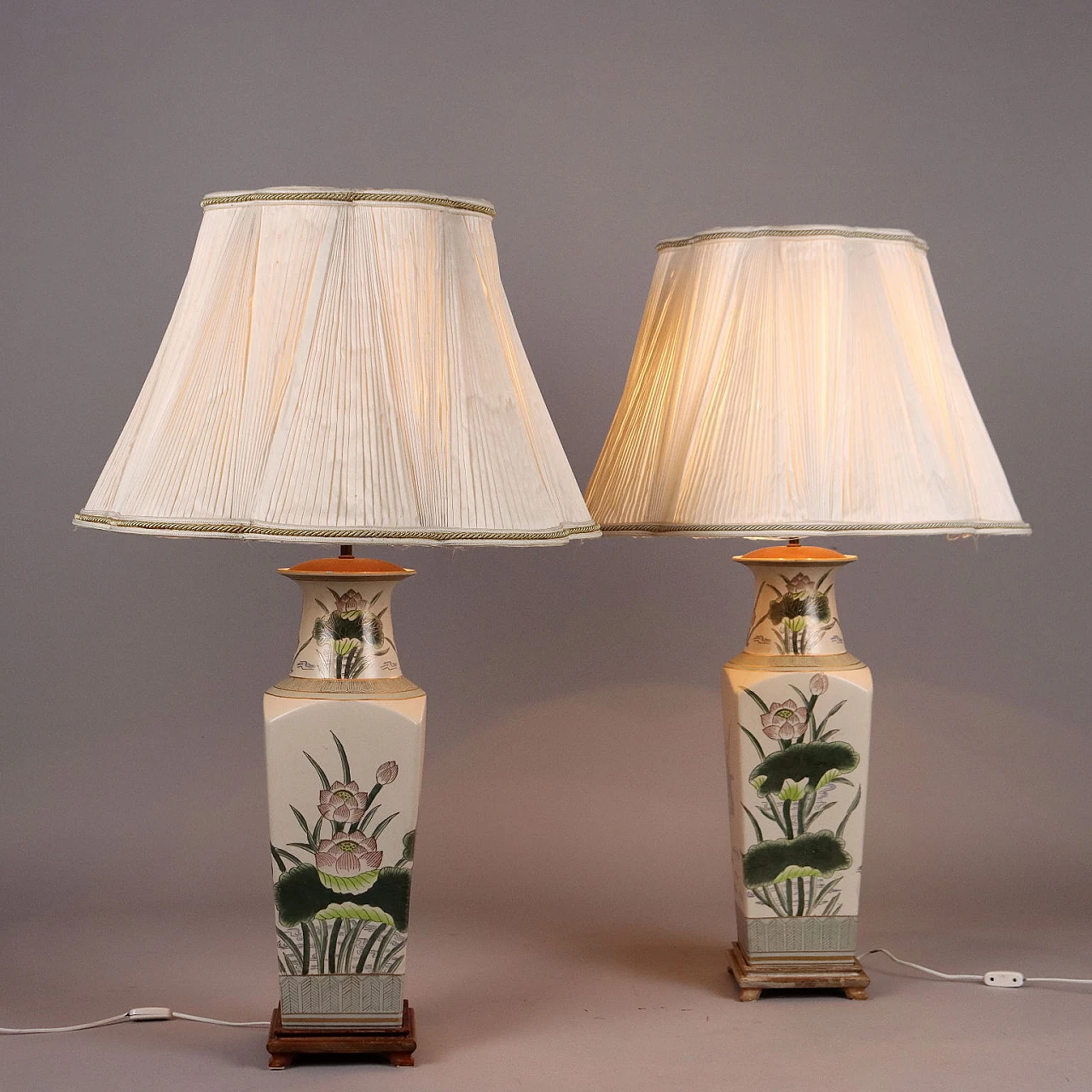 Pair of table lamps with porcelain frame and fabric lampshade 1
