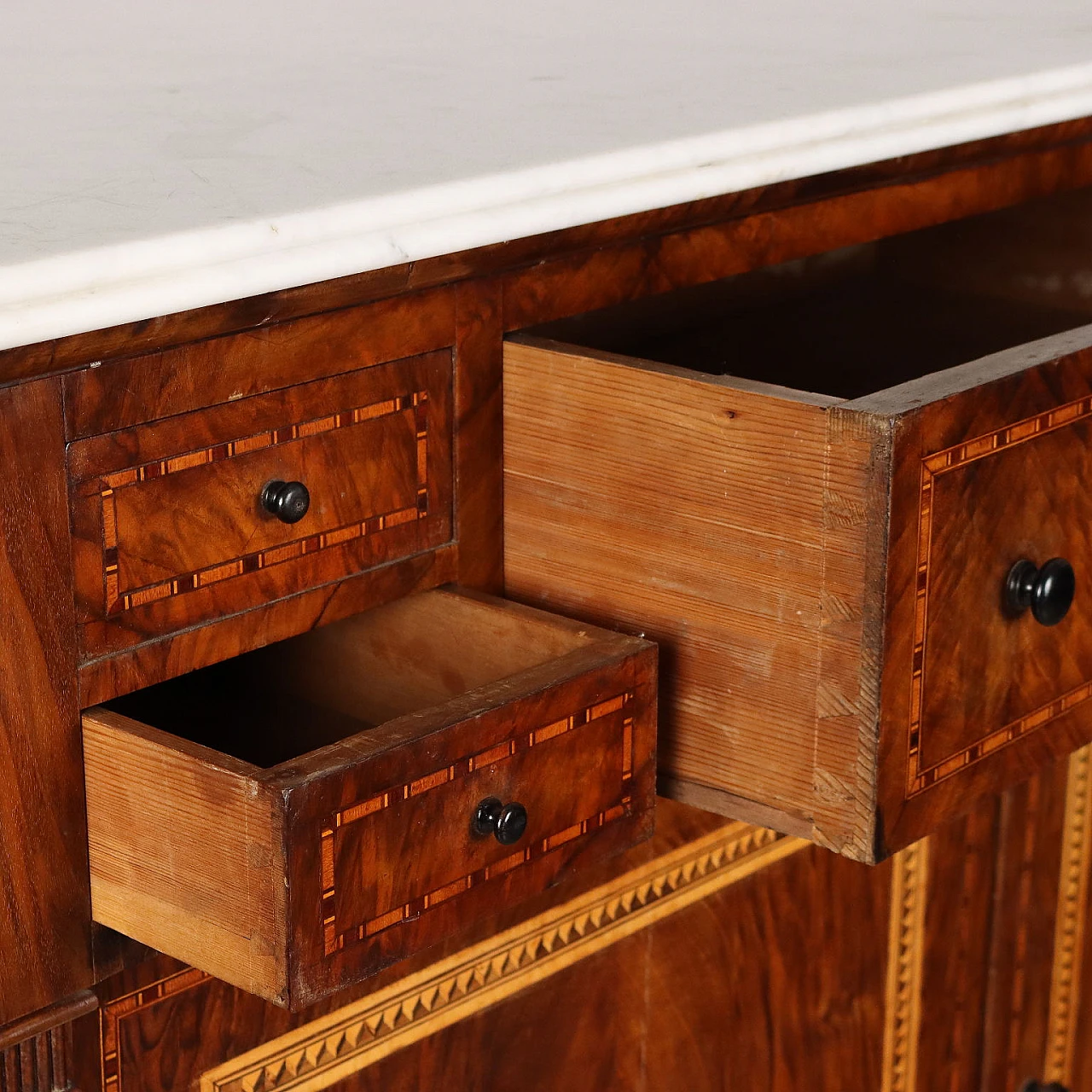 Walnut sideboard with maple inlays and marble top, 19th century 6
