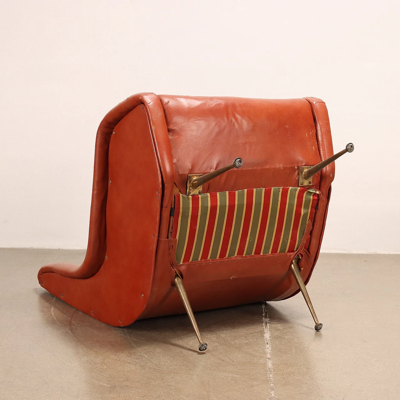 Poltrona in similpelle, anni '60 10