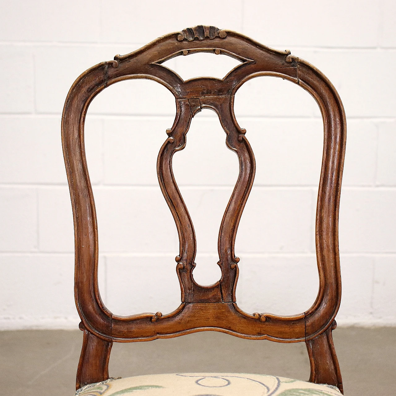 Pair of carved beech children's chairs, 19th century 4