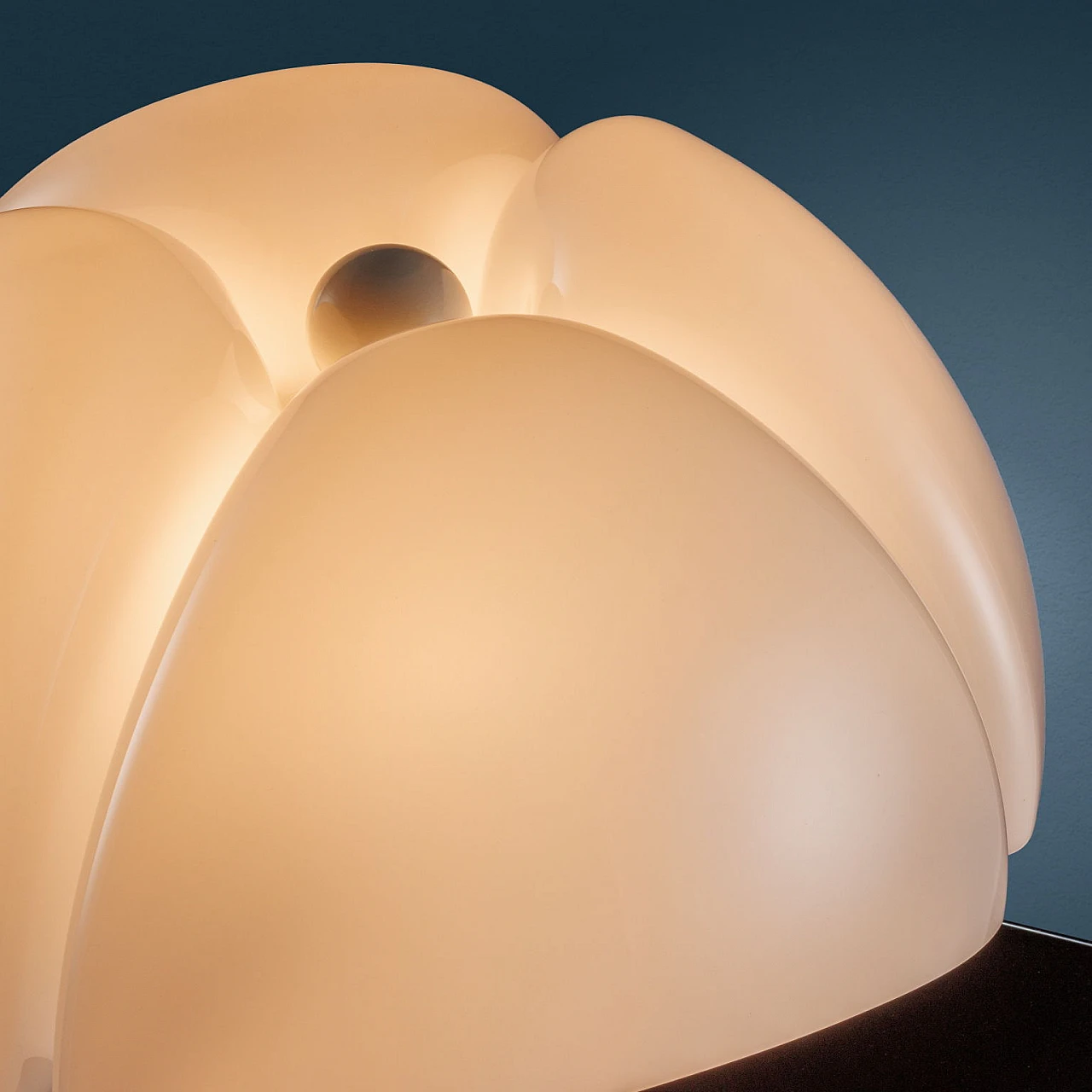 Pipistrello table lamp by Gae Aulenti for Martinelli, 1960s 5