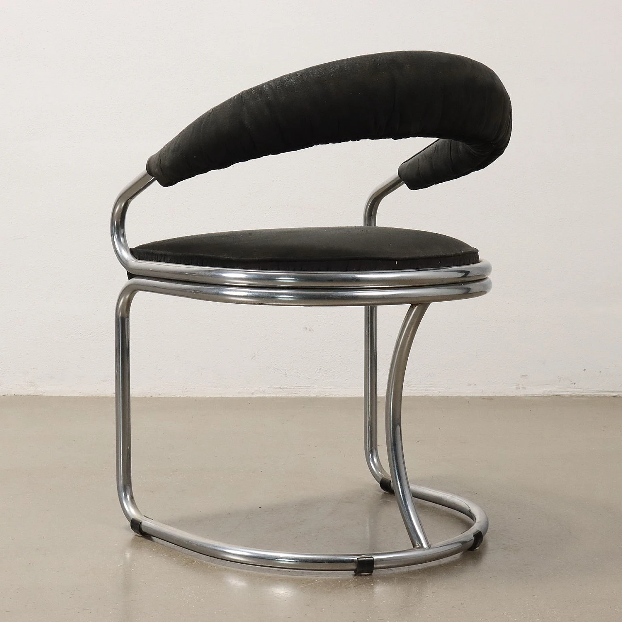 6 Sedie con rivestimento in tessuto nero e tubolare cromato, anni '60 7