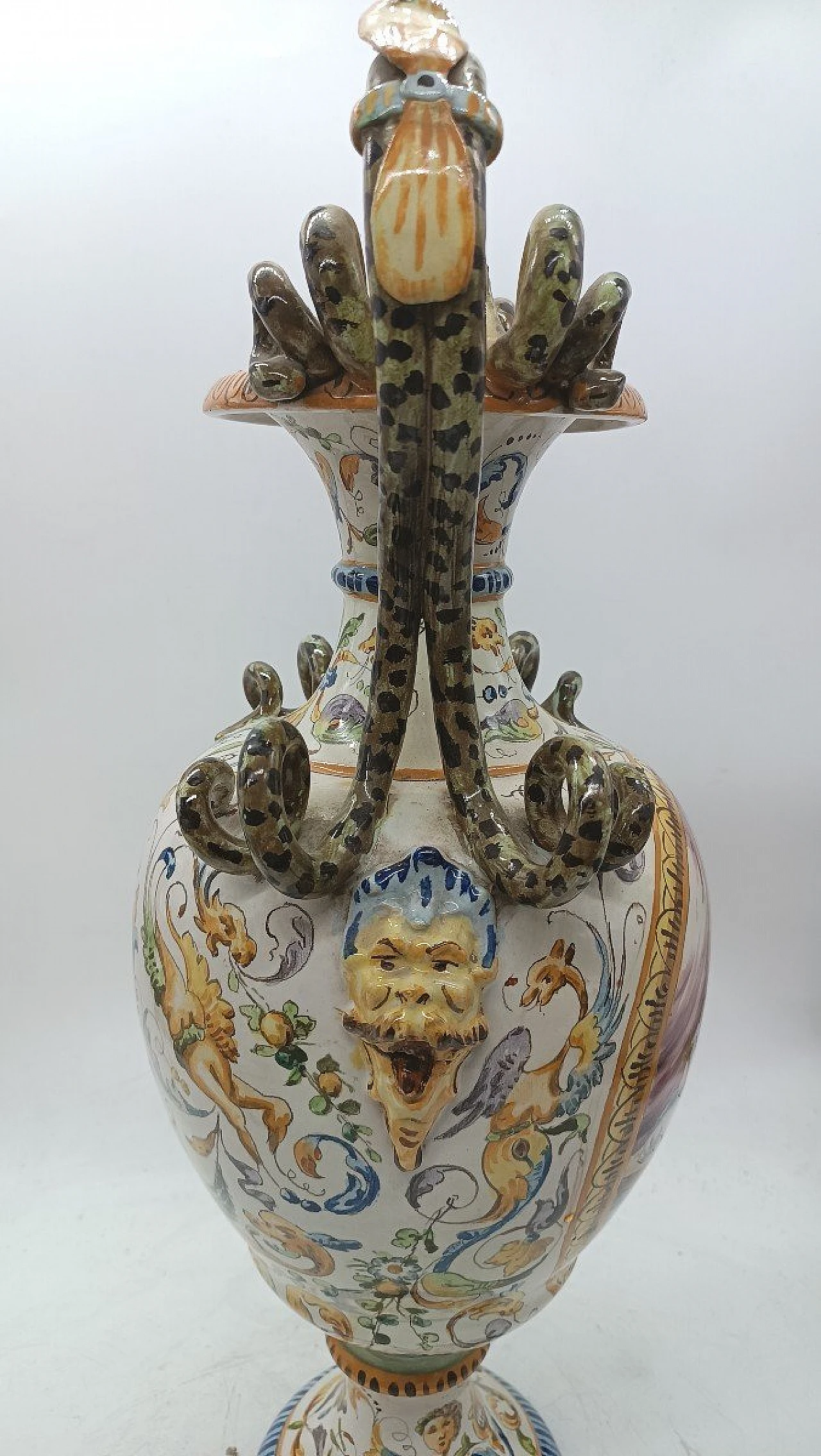 Pair of majolica vases by Mollica manufactory, 19th century 8