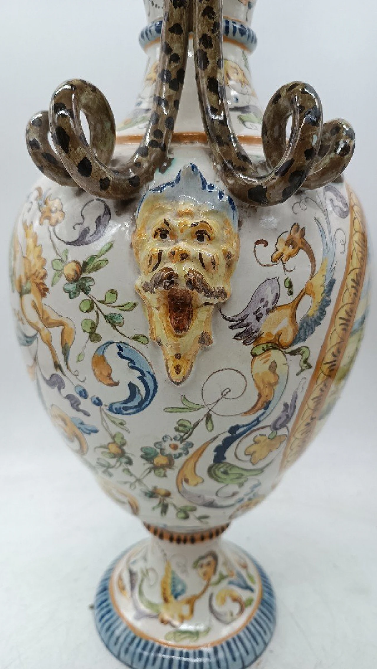 Pair of majolica vases by Mollica manufactory, 19th century 10