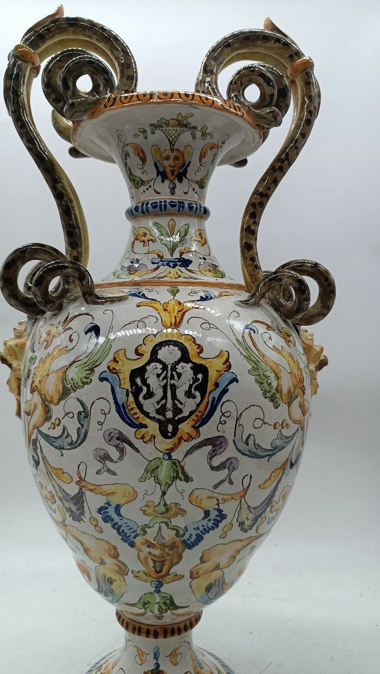 Pair of majolica vases by Mollica manufactory, 19th century 12