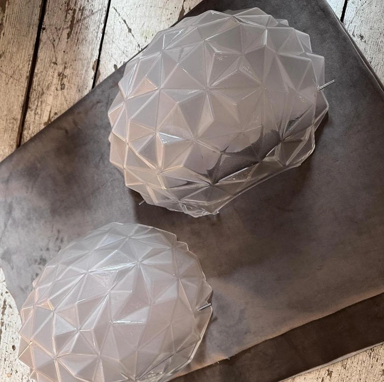 Coppia di applique in metallo cromato e vetro di Murano, anni '80 6