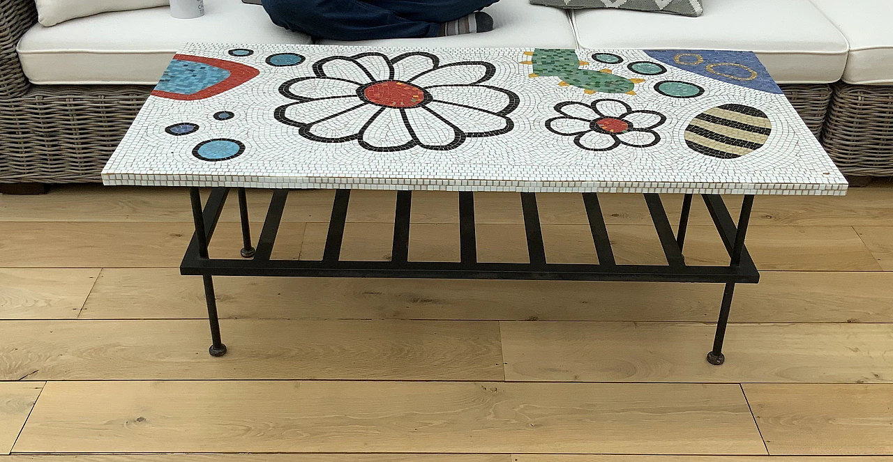 Tavolino in metallo con piano a mosaico di Bisazza 6