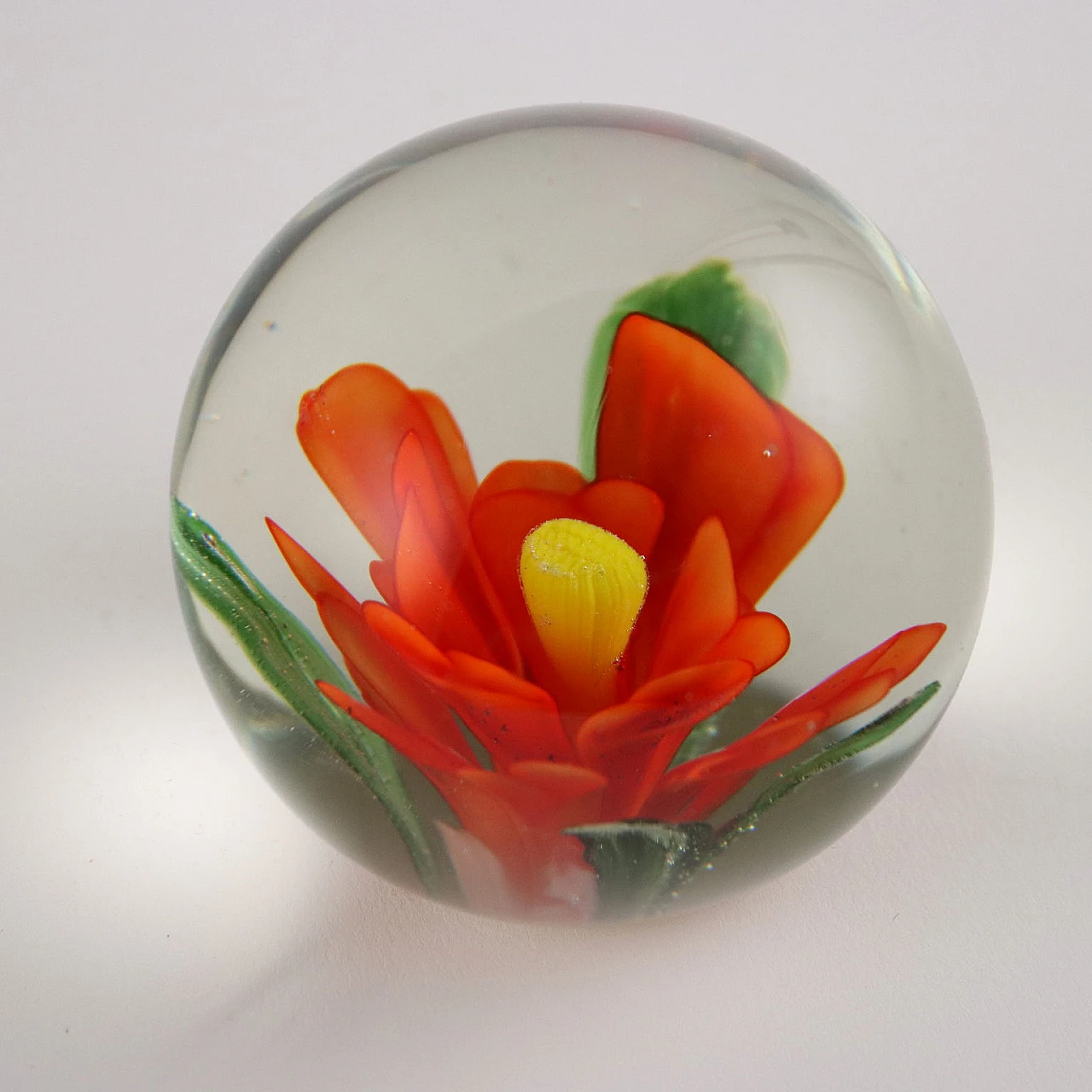 10 Murano glass paperweights, 1950s 8