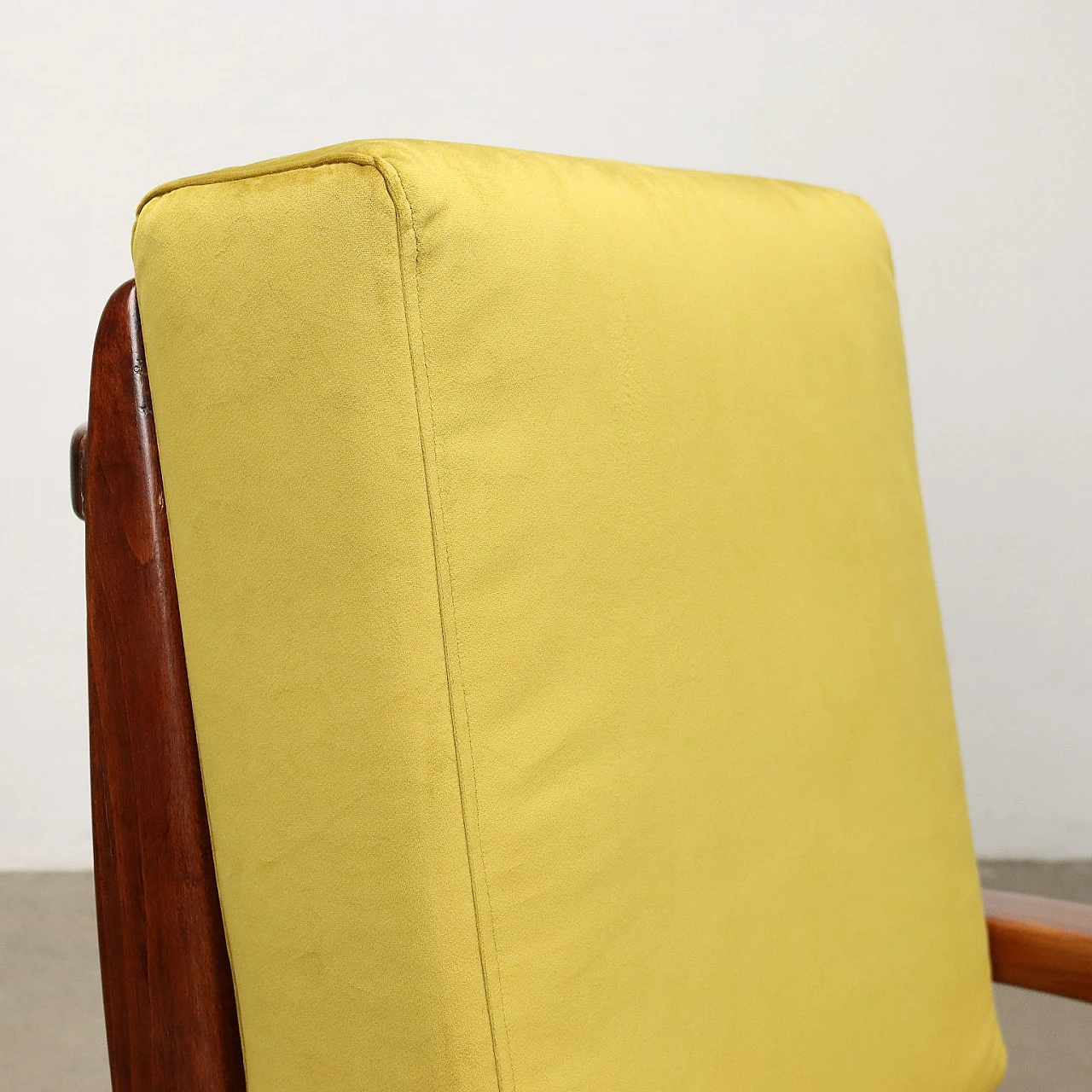 Poltrona reclinabile in legno di faggio tinto e velluto, anni '50 5