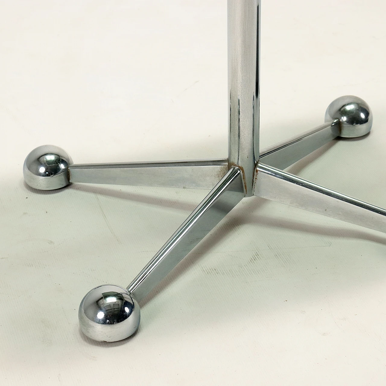 Space Age coffee table with chrome-plated metal frame and smoked glass top by Allegri Arredamenti Parma, 1970s 5