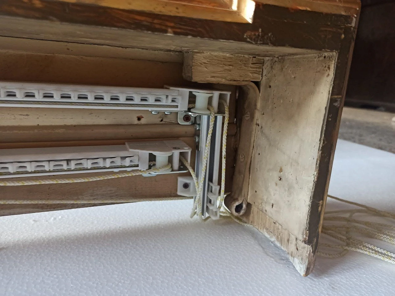 Pair of Lombard gilded wood pelmets, second half of the 19th century 8