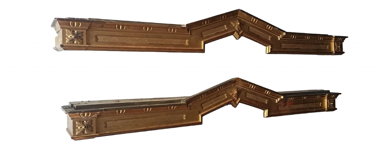 Coppia di mantovane lombarde in legno dorato, seconda metà dell'800 12