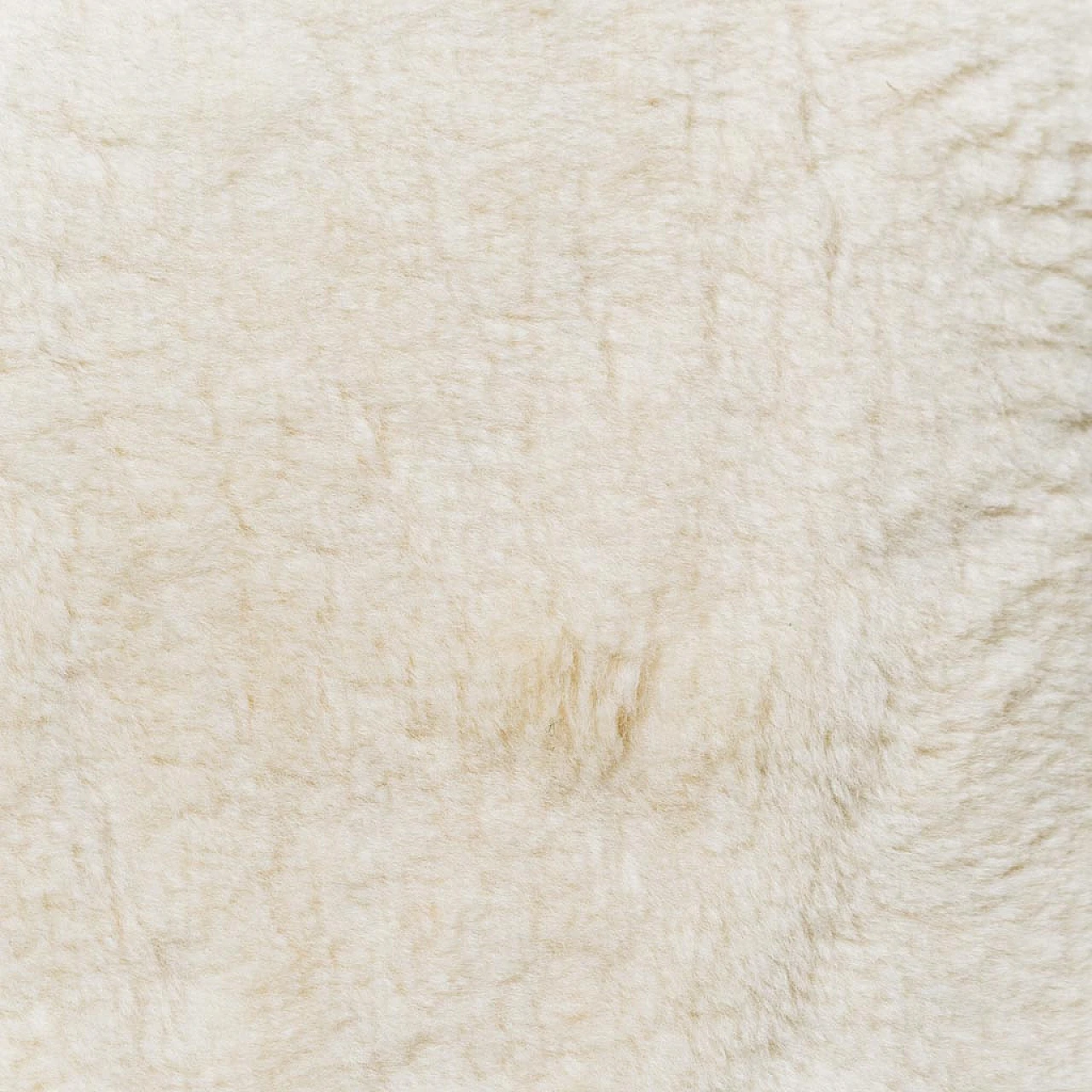 4 Sedie in legno e velluto bianco a pelo lungo, anni '70 2