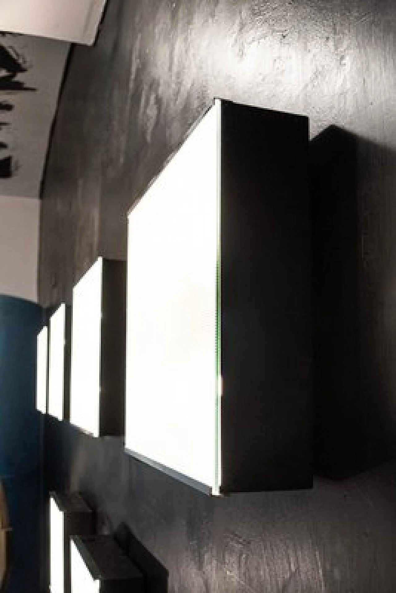 Lampada da parete in vetro zigrinato di Stilnovo, anni '60 7