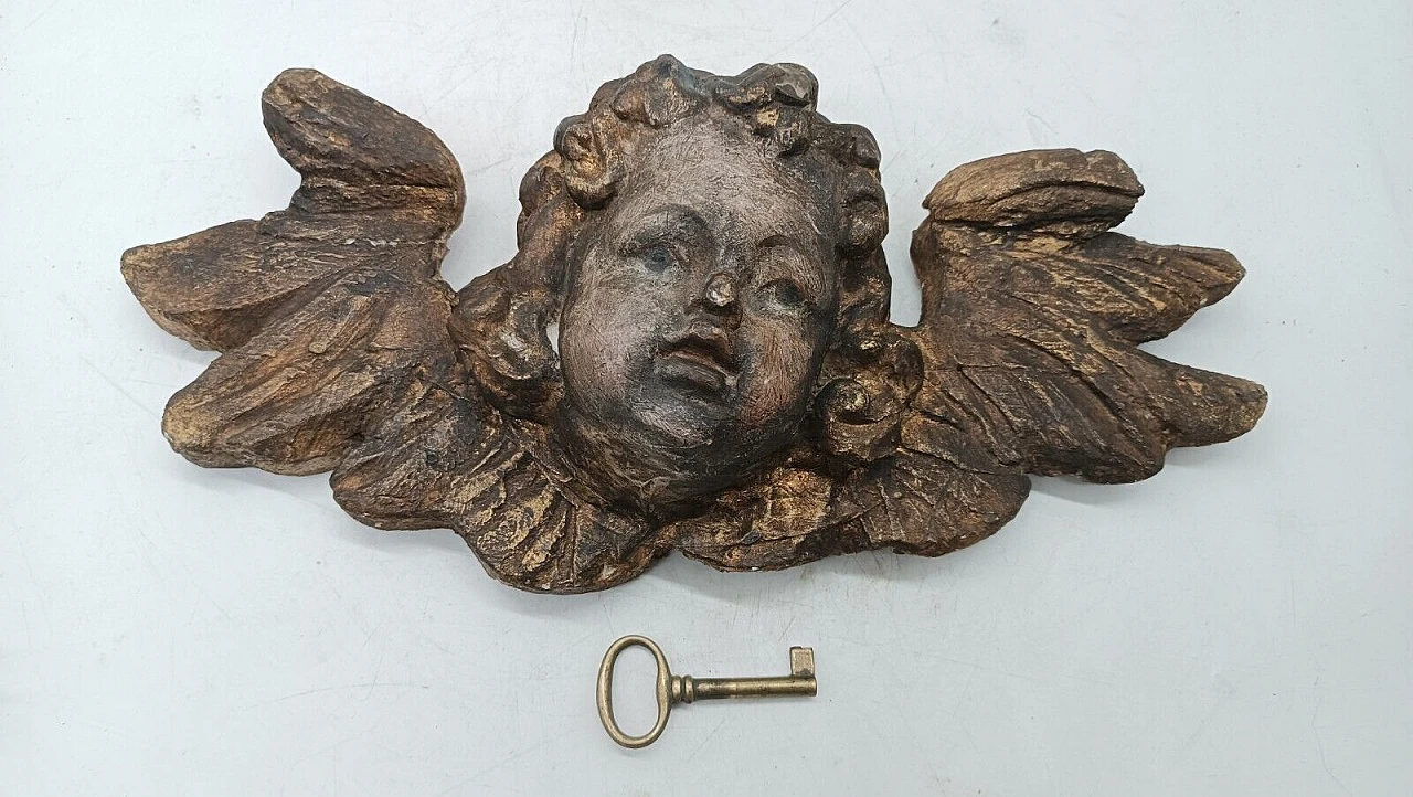Testa di putto con ali, scultura in legno, inizio '800 3
