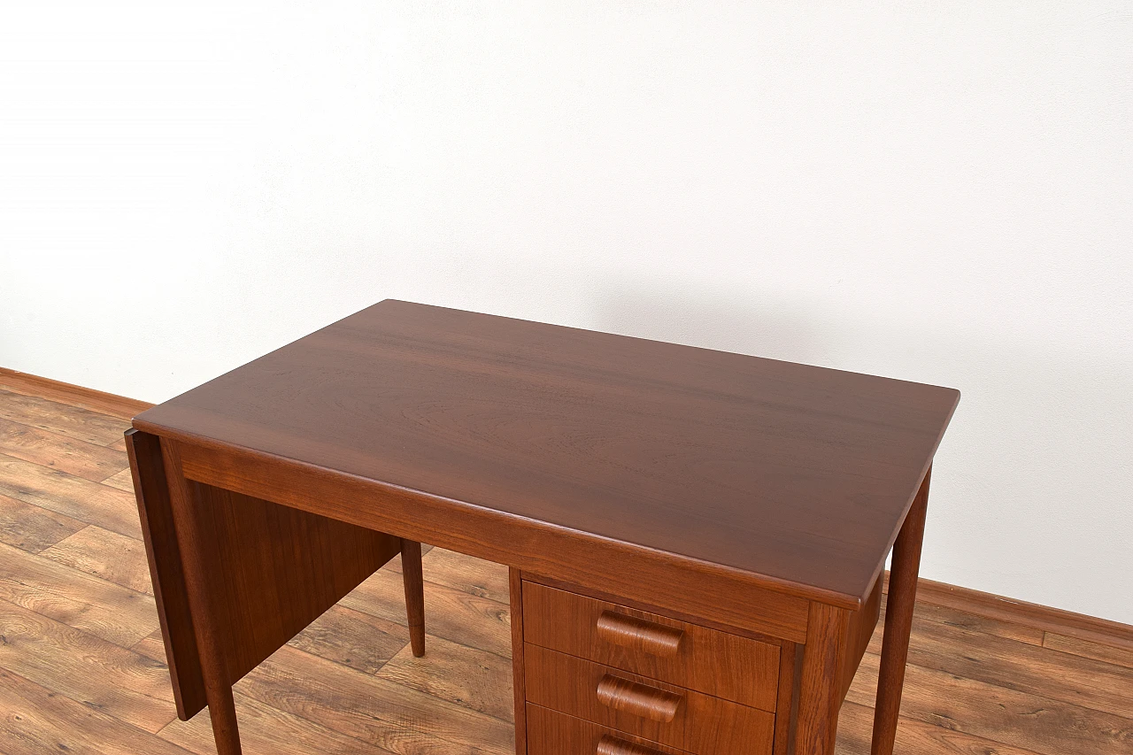 Scrivania allungabile danese in teak, anni '60 10