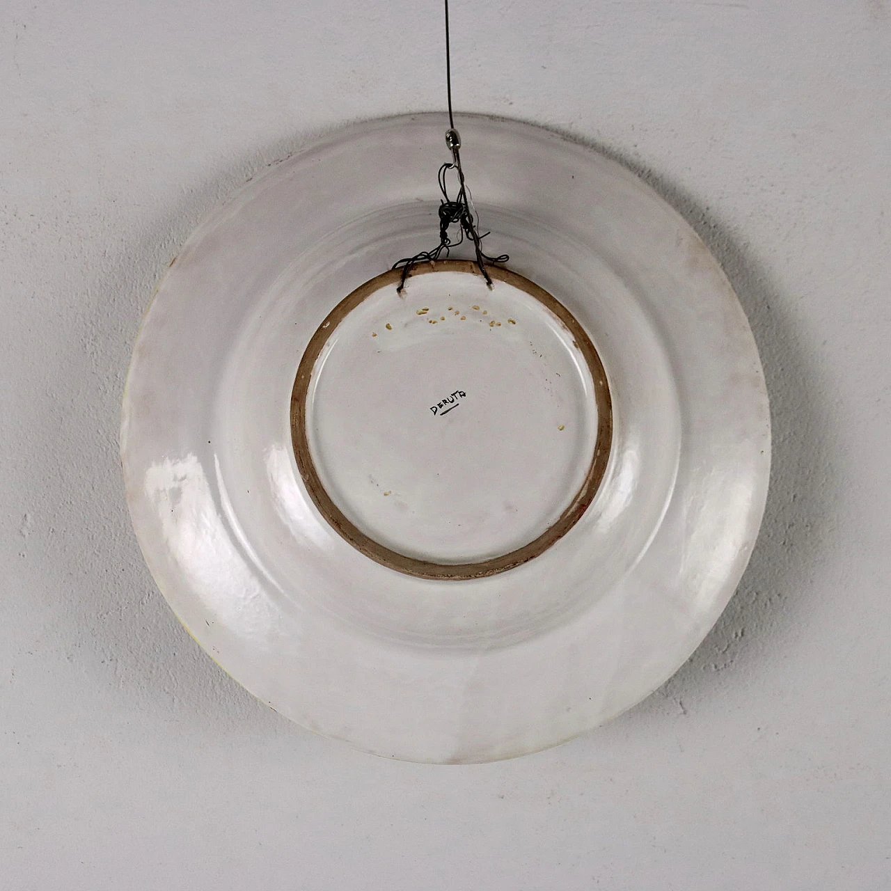 Piatto decorativo stile Neorinascimentale in ceramica smaltata di Deruta 10