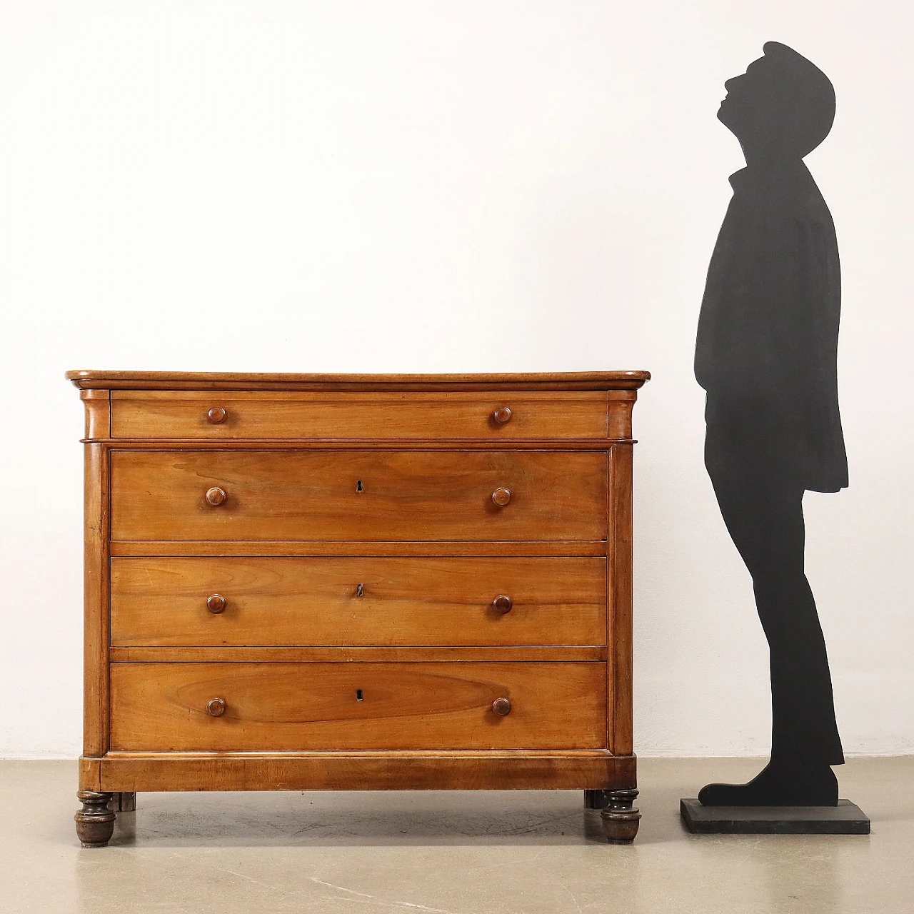 Cassettiera in noce & pioppo con piedi torniti, '800 2