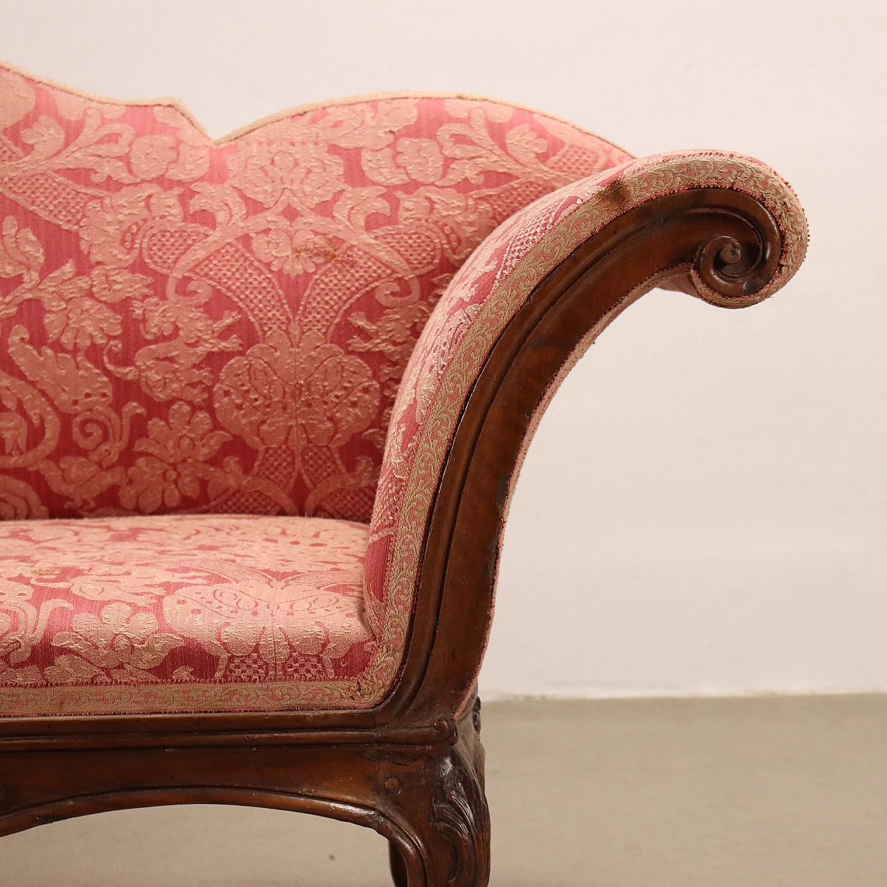 Divano Barocchetto lombardo in noce, metà '700 5